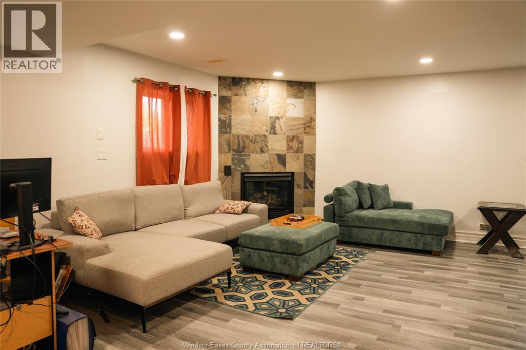 4892 Barcelona Crescent, Windsor, Ontario  N9G 3G1 - Photo 14 - 25023789