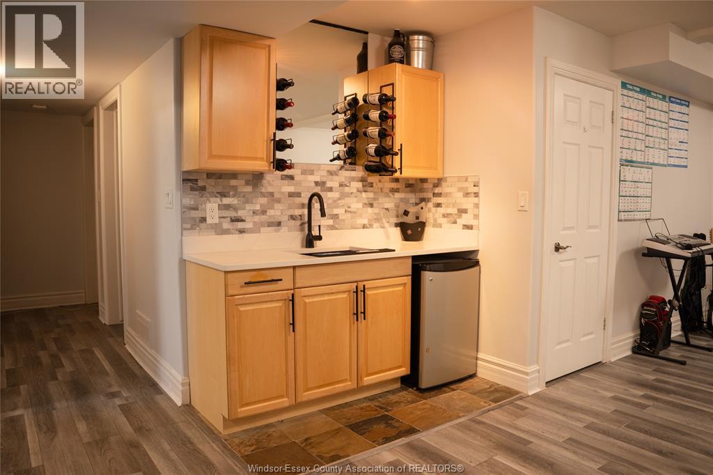 4892 Barcelona Crescent, Windsor, Ontario  N9G 3G1 - Photo 13 - 25023789