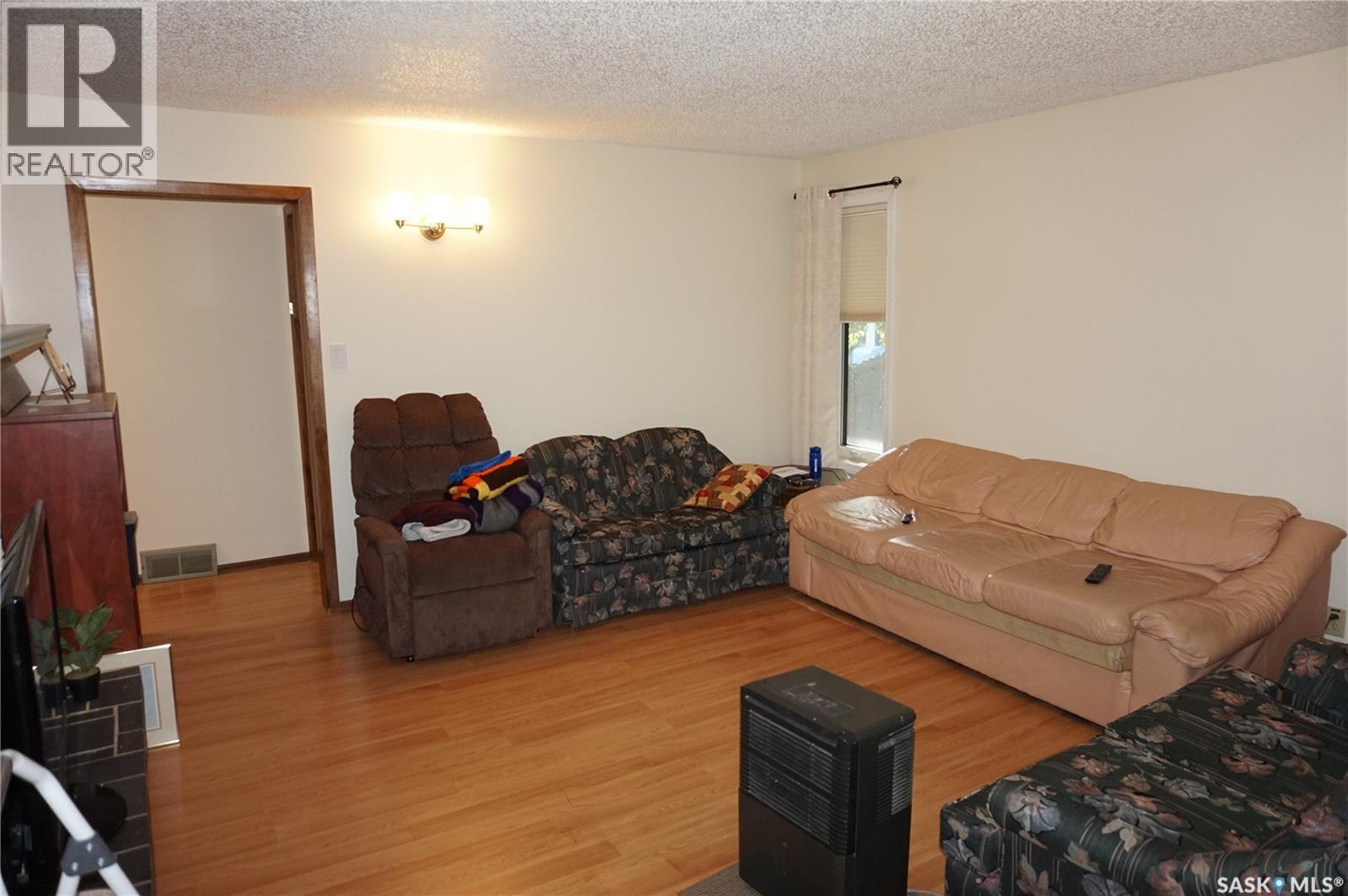 46 Rogers Place, Regina, Saskatchewan  S4S 6B4 - Photo 18 - SK018593