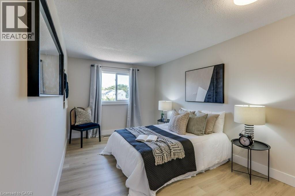 Photo 23 of 38 for 246 Martinet Avenue