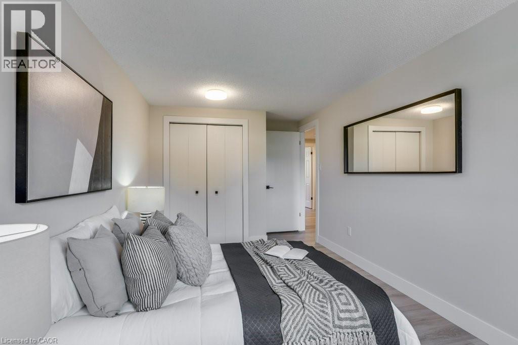 Photo 24 of 38 for 246 Martinet Avenue