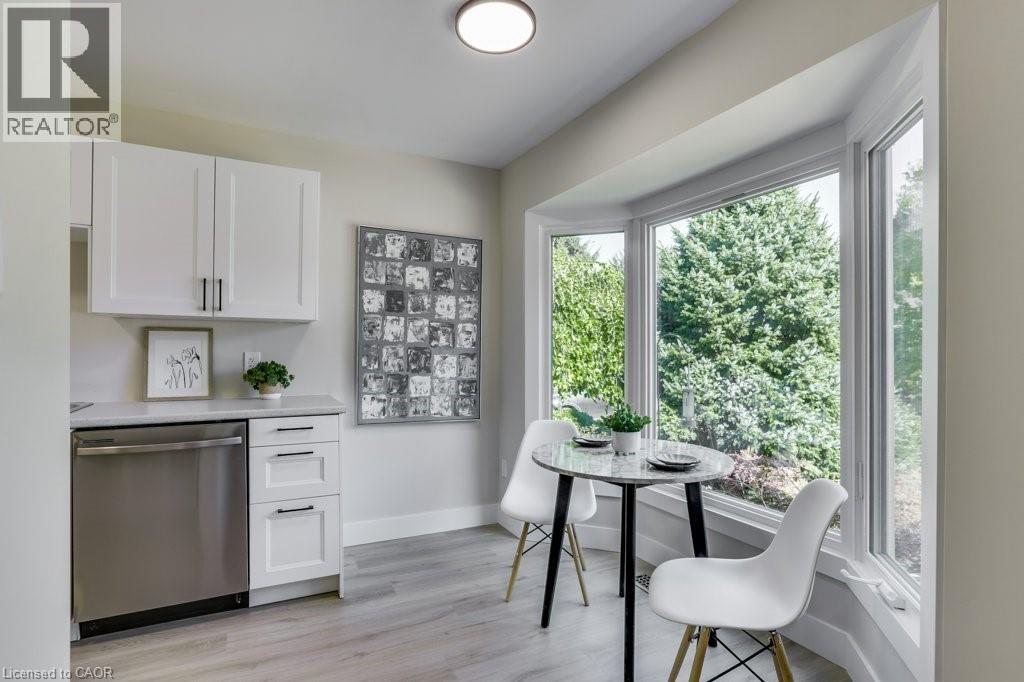 Photo 6 of 38 for 246 Martinet Avenue