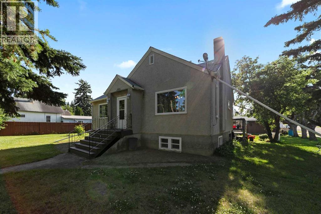4832 51 Street, Innisfree, Alberta  T0B 2G0 - Photo 3 - A2239199
