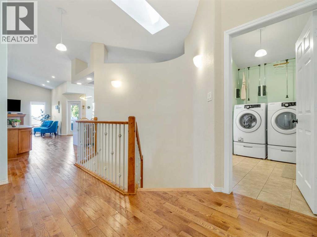 Property at 656 Florence Ho Leong Crescent N image 3