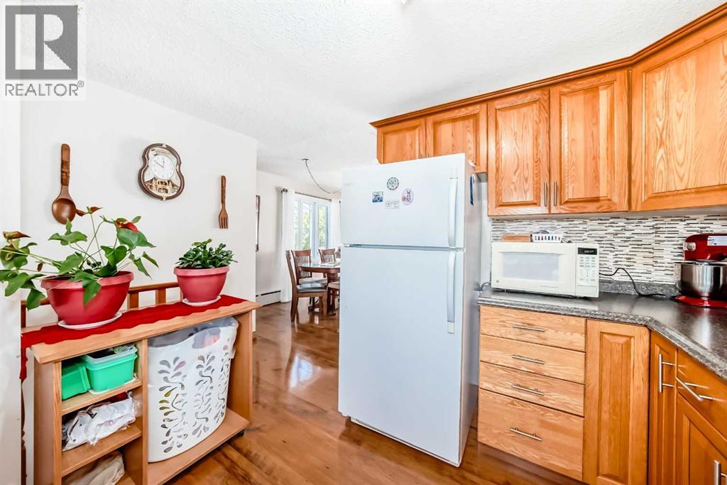 4806 43 Street, Ponoka, Alberta  T4J 1B9 - Photo 7 - A2251603