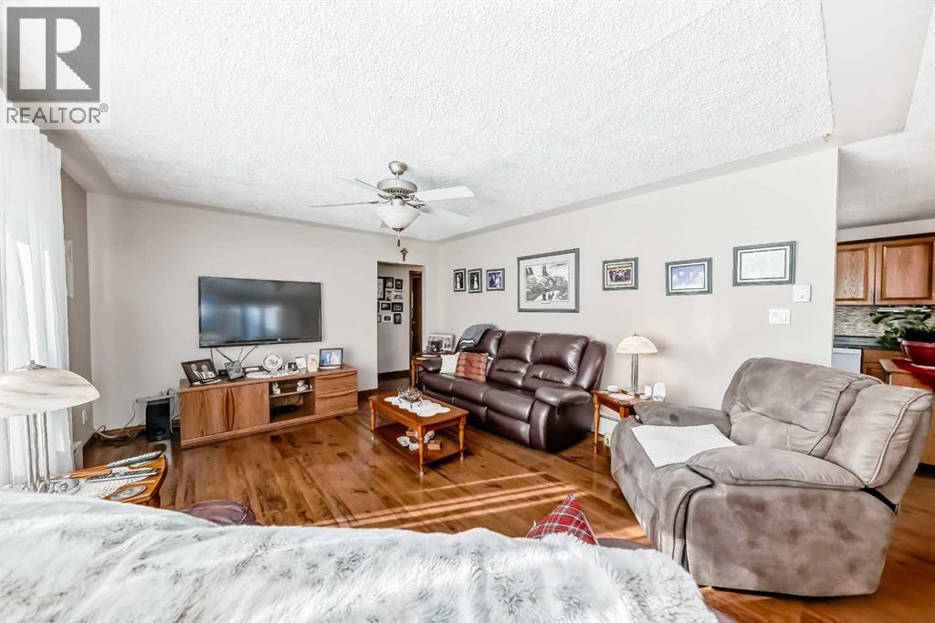 4806 43 Street, Ponoka, Alberta  T4J 1B9 - Photo 11 - A2251603