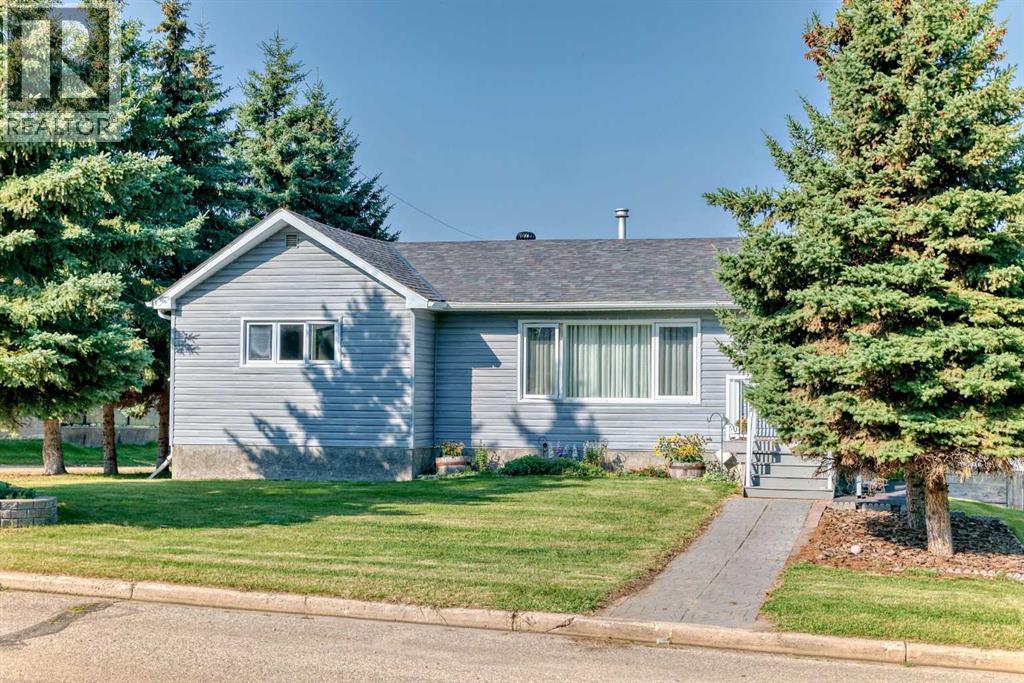 4806 43 Street, Ponoka, Alberta  T4J 1B9 - Photo 2 - A2251603