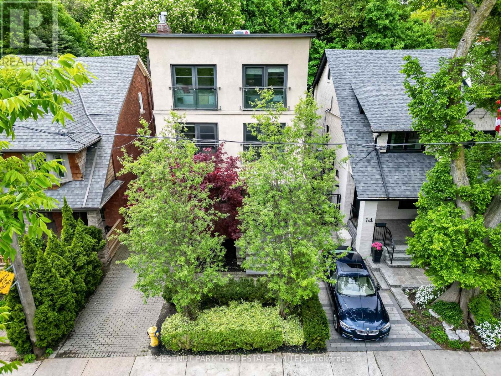 16 Inglewood Drive, Toronto, Ontario  M4T 1G8 - Photo 2 - C12412223