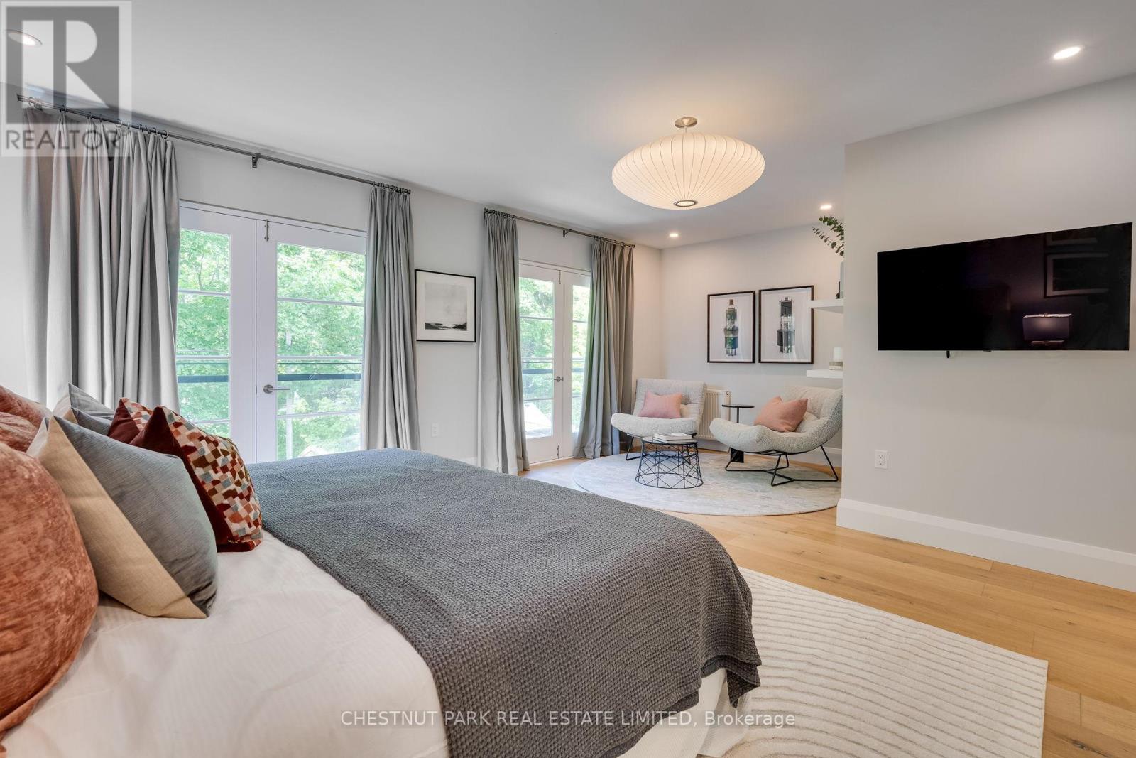 16 Inglewood Drive, Toronto, Ontario  M4T 1G8 - Photo 25 - C12412223