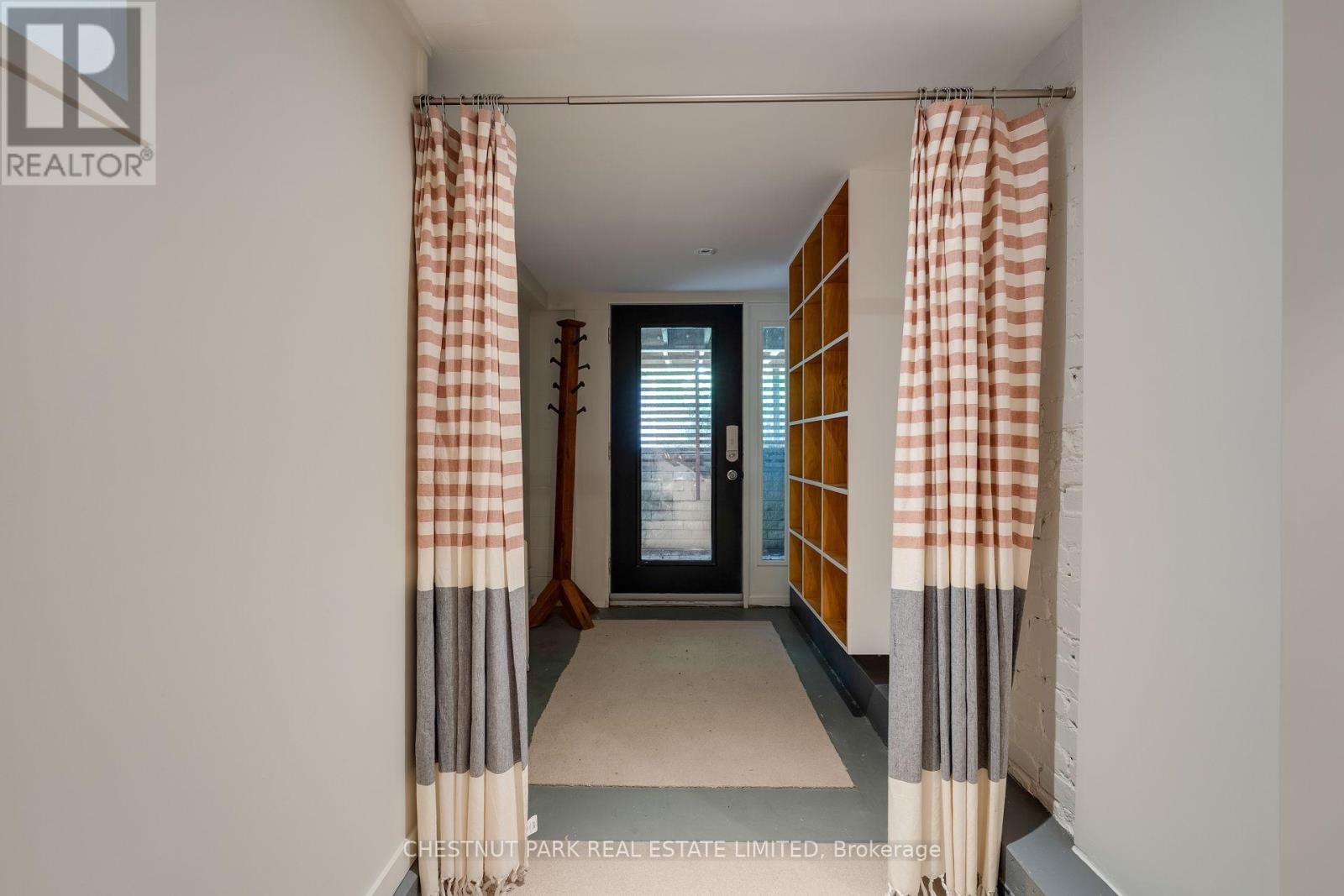 16 Inglewood Drive, Toronto, Ontario  M4T 1G8 - Photo 37 - C12412223