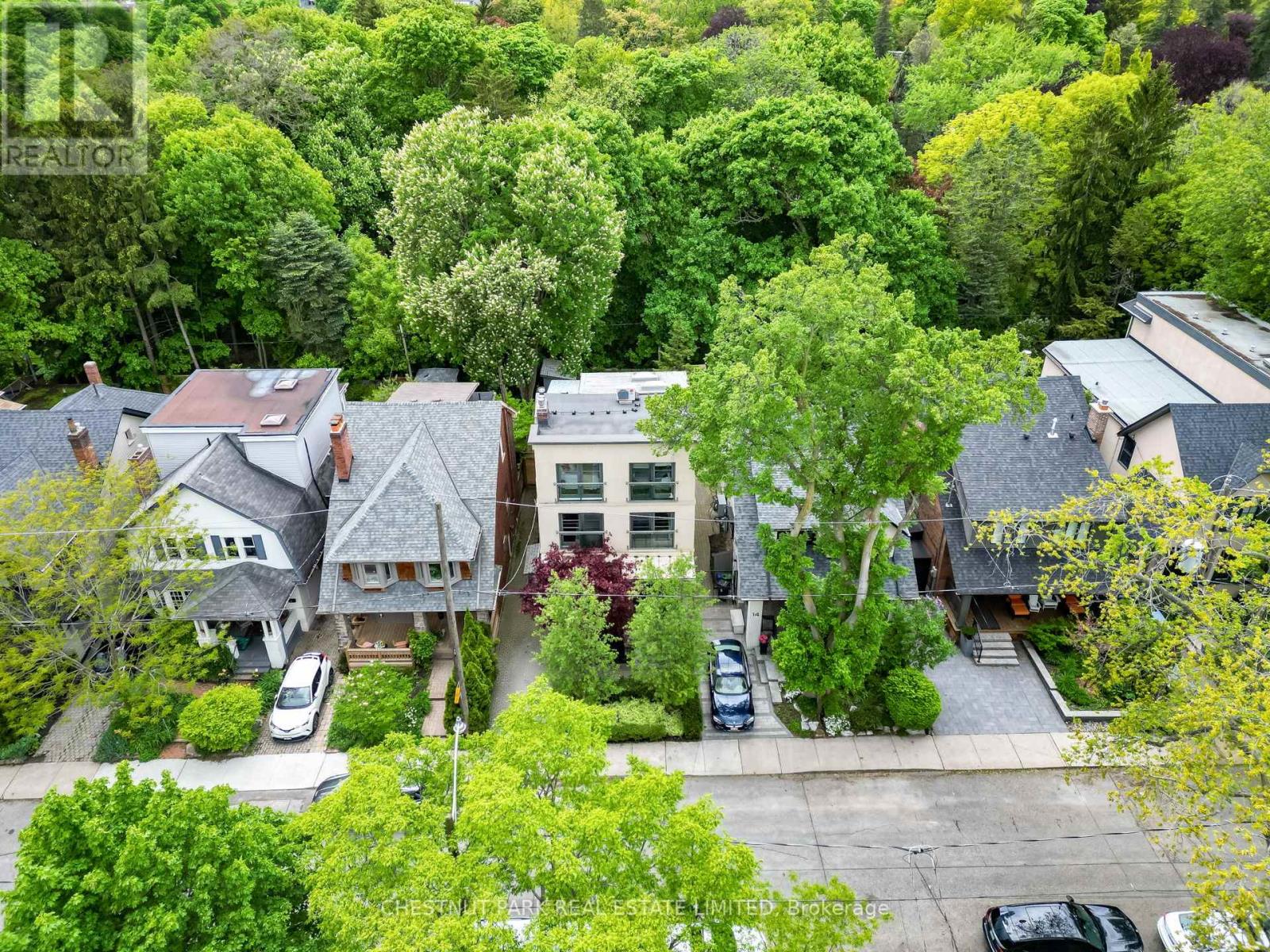 16 Inglewood Drive, Toronto, Ontario  M4T 1G8 - Photo 41 - C12412223