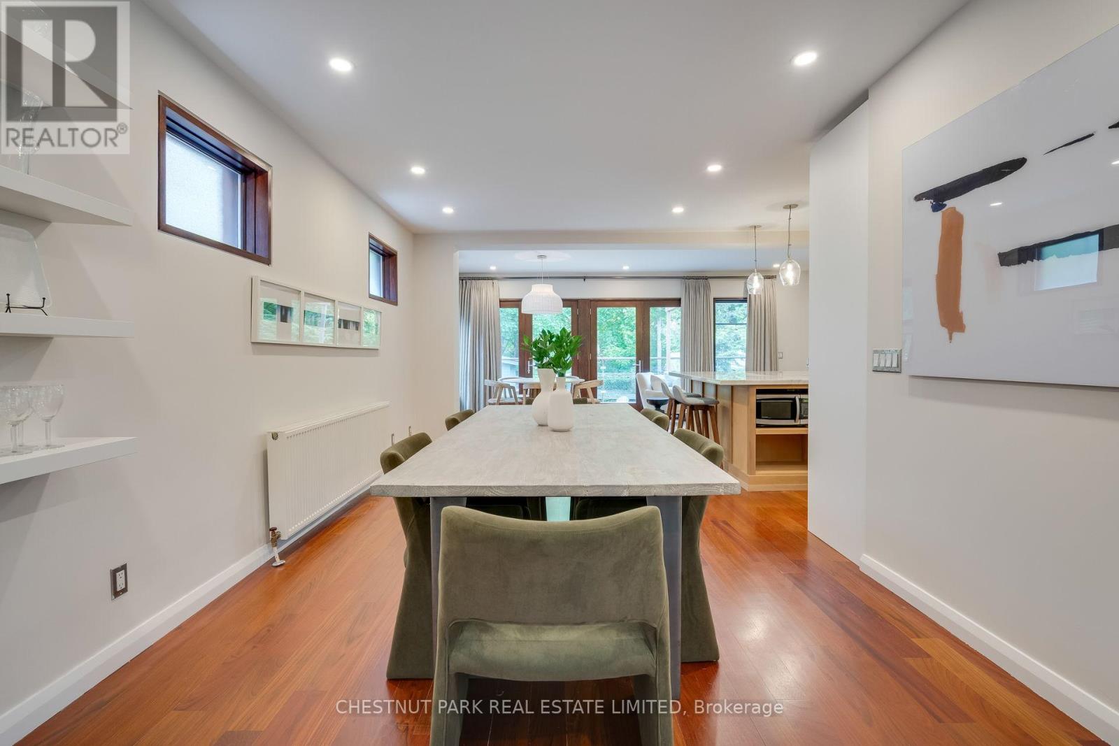 16 Inglewood Drive, Toronto, Ontario  M4T 1G8 - Photo 7 - C12412223