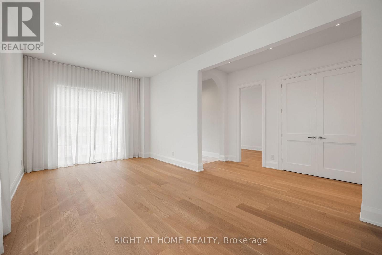 59 Verwood Avenue, Toronto, Ontario  M3H 2K8 - Photo 3 - C12412283