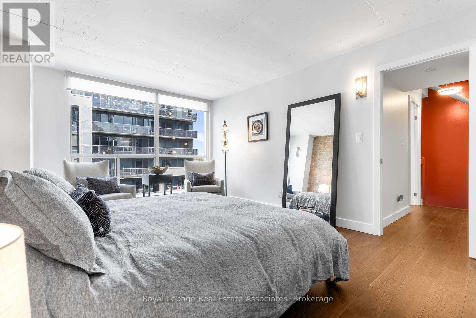 826 - 1029 King Street W, Toronto, Ontario  M6K 3M9 - Photo 17 - C12412317
