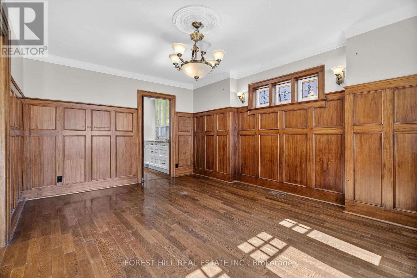 50 Golfdale Road, Toronto, Ontario  M4N 2B6 - Photo 6 - C12412351