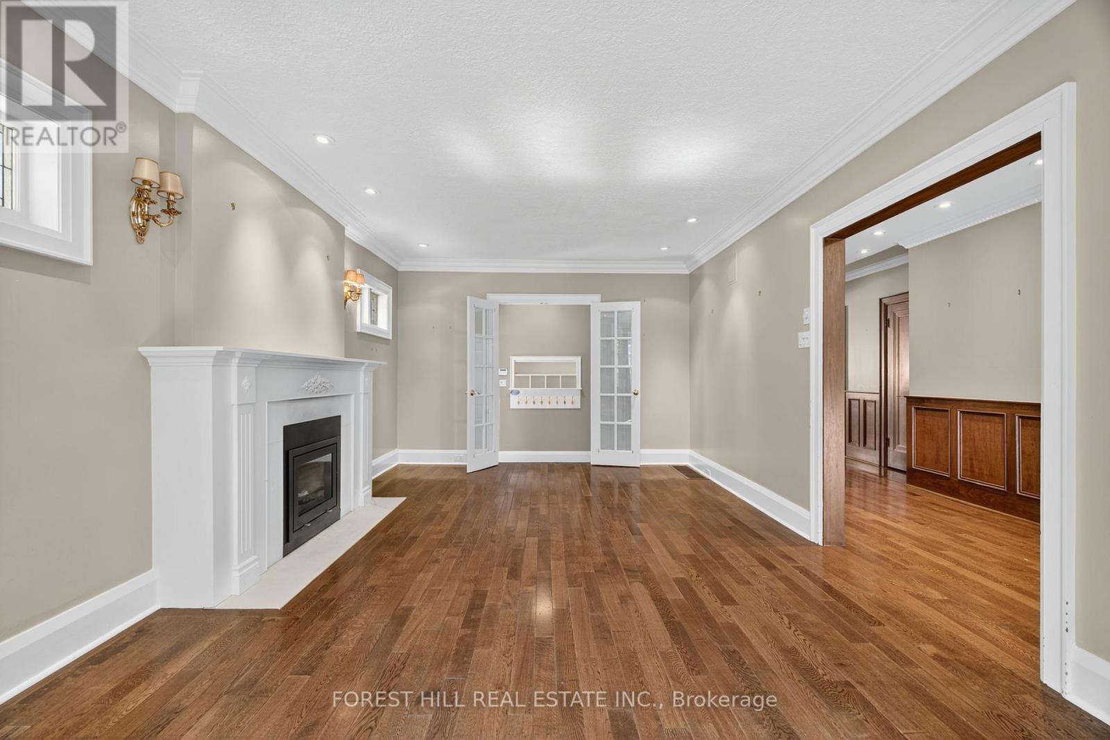 50 Golfdale Road, Toronto, Ontario  M4N 2B6 - Photo 8 - C12412351