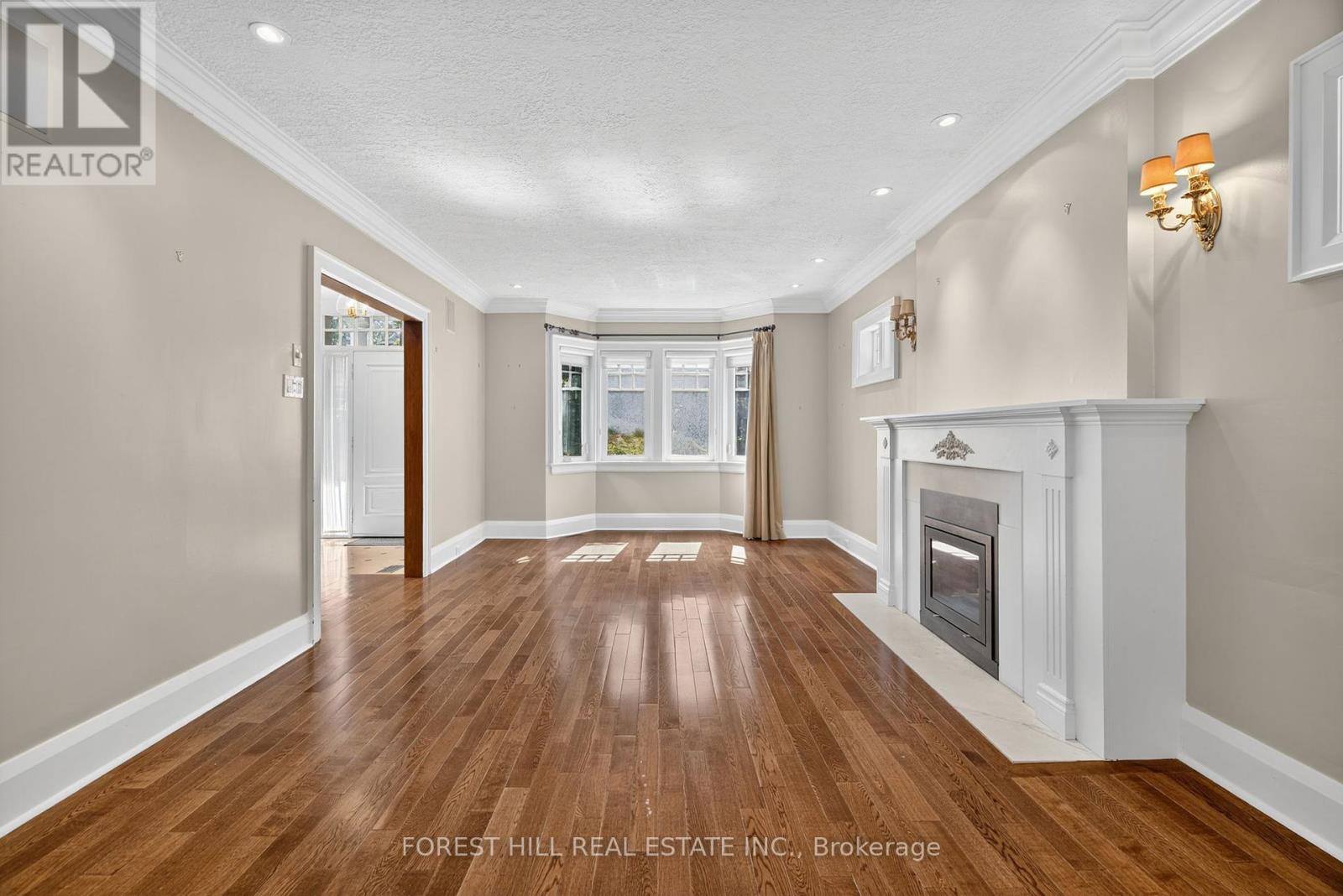 50 Golfdale Road, Toronto, Ontario  M4N 2B6 - Photo 9 - C12412351