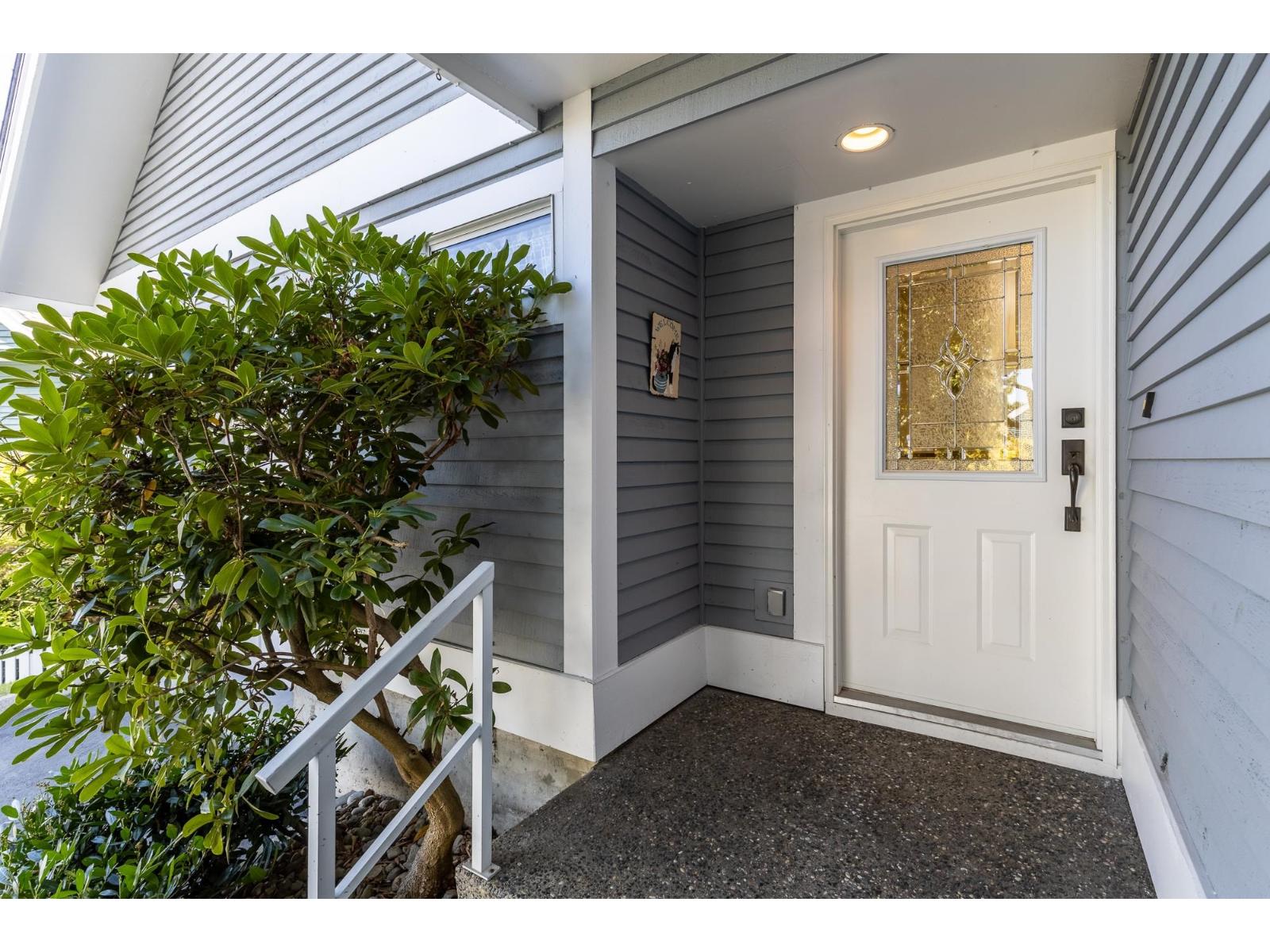 42 4847 219 Street, Langley, British Columbia  V3A 8C1 - Photo 2 - R3047094