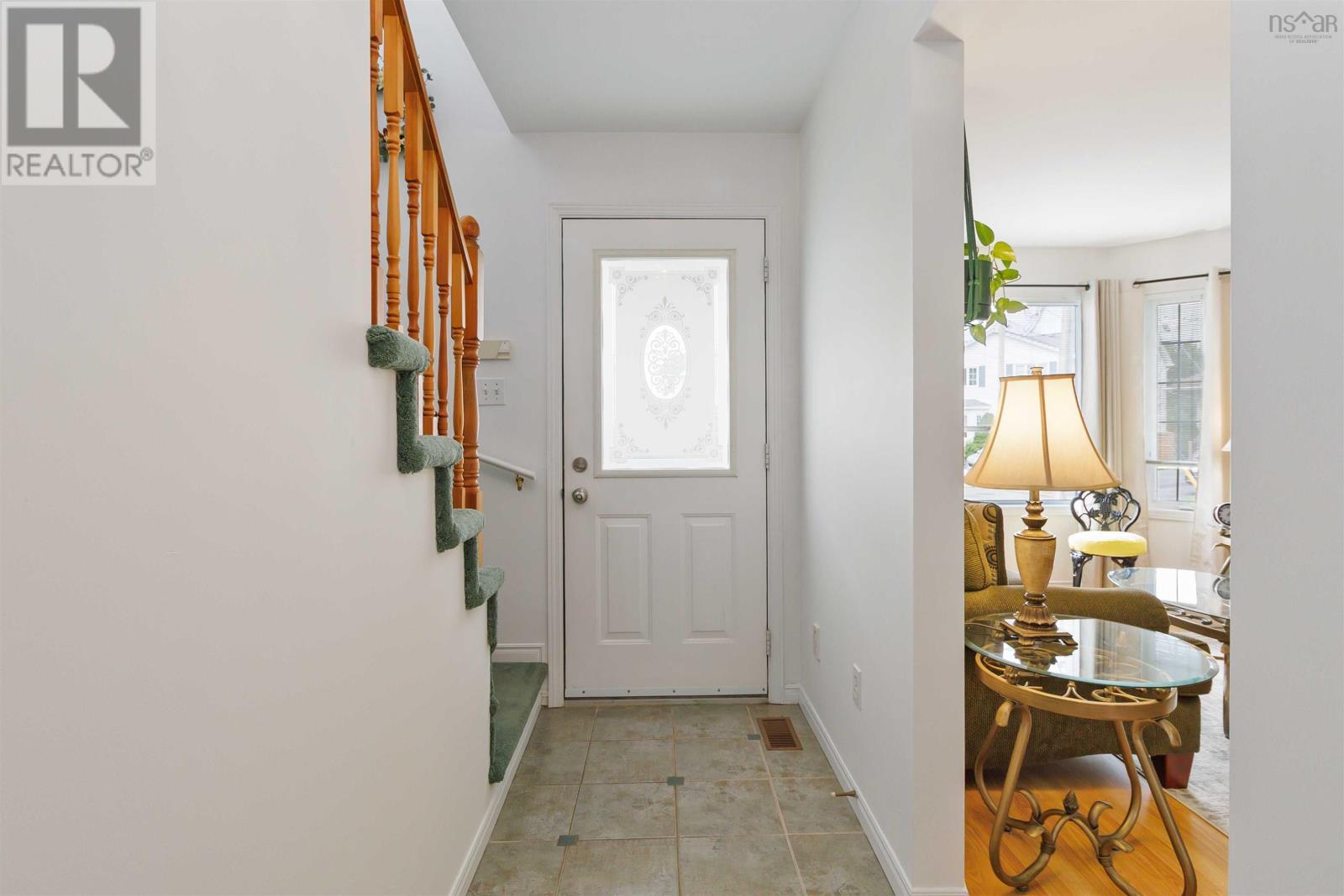 Property at 16 Geovex Court image 3