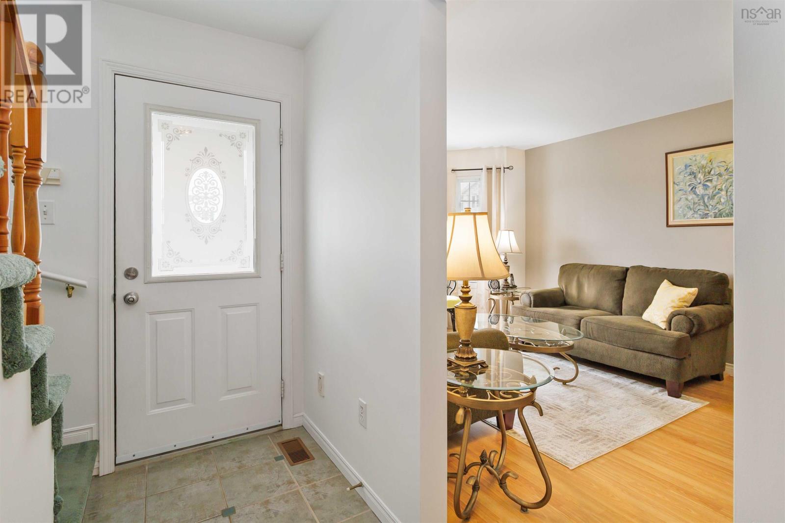 Property at 16 Geovex Court image 4