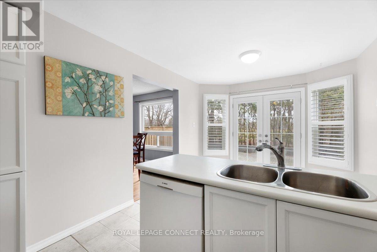 54 Parklawn Drive S, Clarington, Ontario  L1E 1Y9 - Photo 10 - E12412182