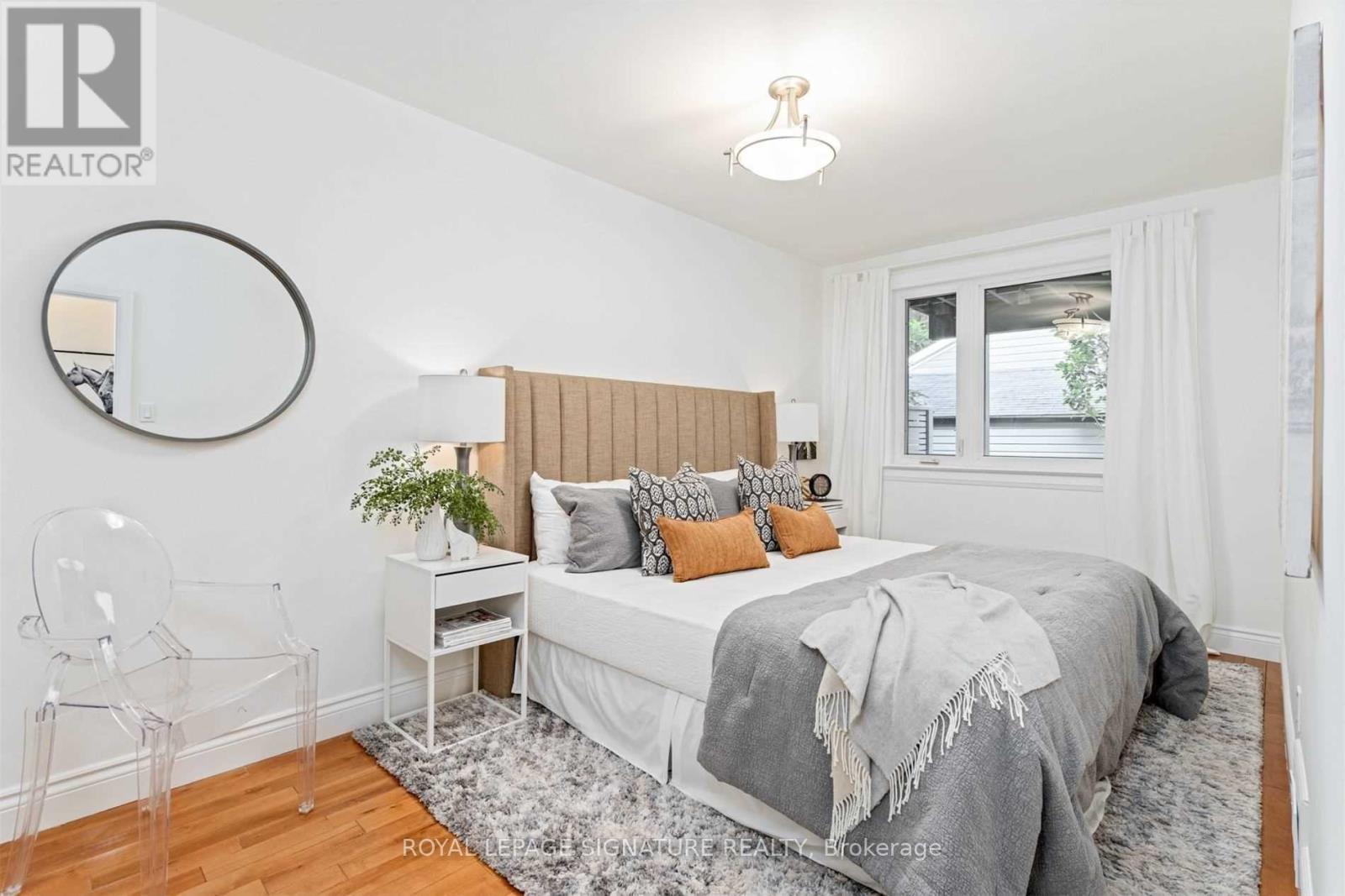 Main - 349 Woodbine Avenue, Toronto, Ontario  M4L 3P5 - Photo 10 - E12412191