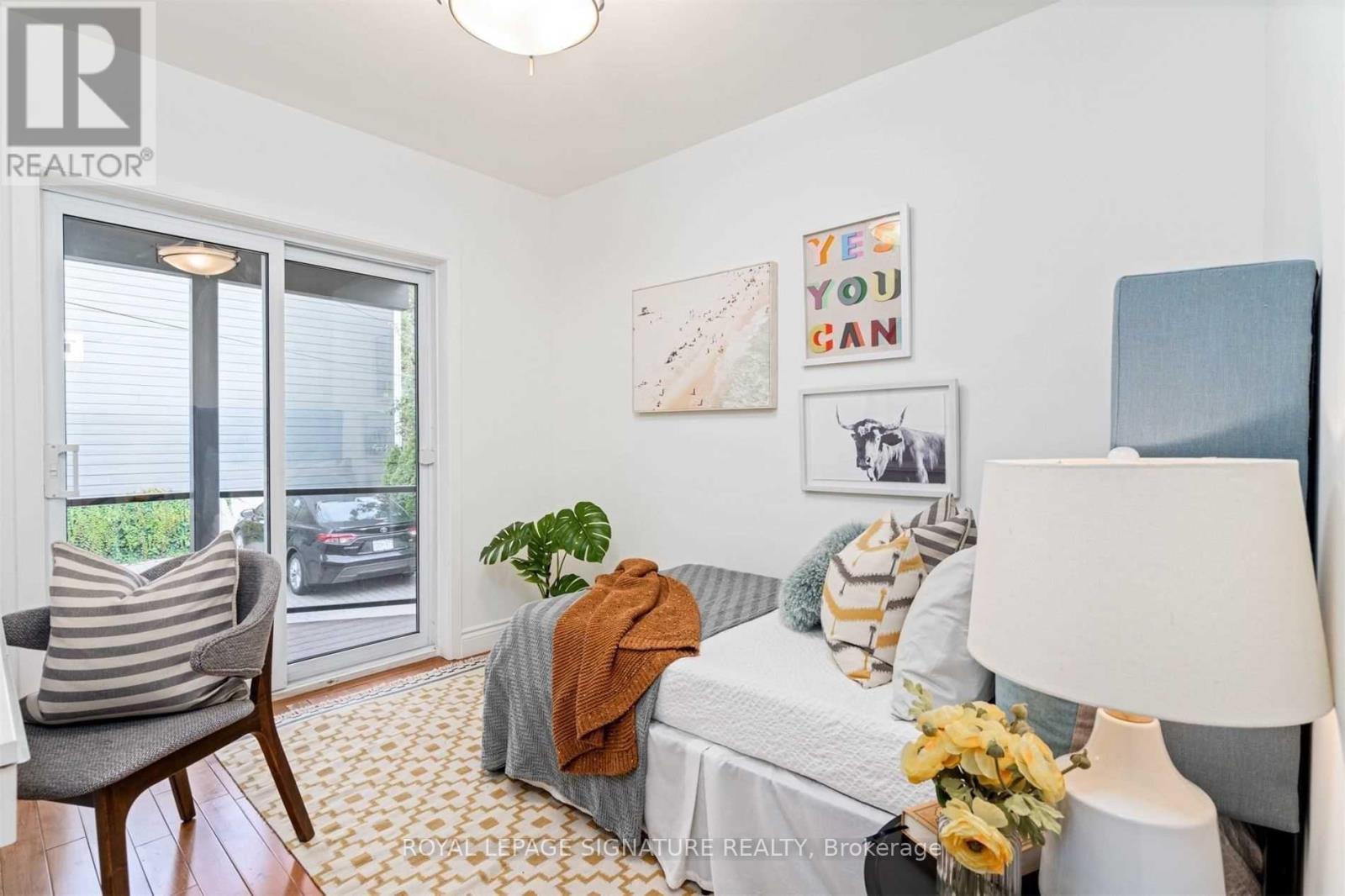 Main - 349 Woodbine Avenue, Toronto, Ontario  M4L 3P5 - Photo 11 - E12412191
