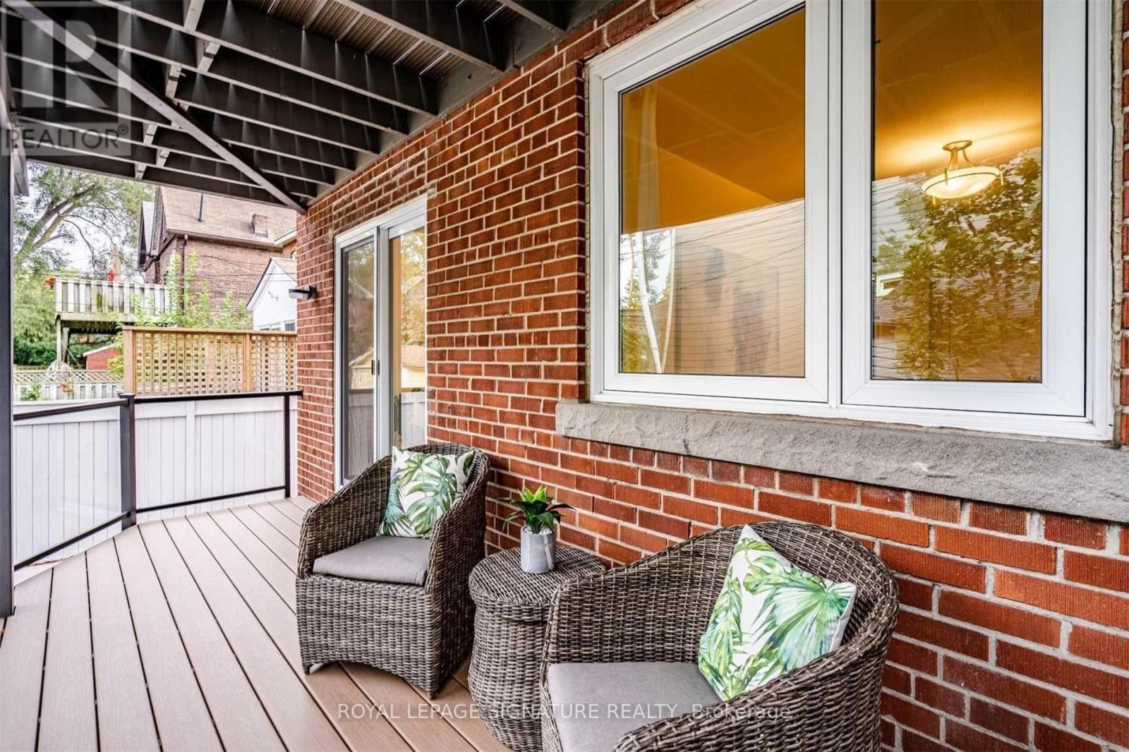 Main - 349 Woodbine Avenue, Toronto, Ontario  M4L 3P5 - Photo 14 - E12412191