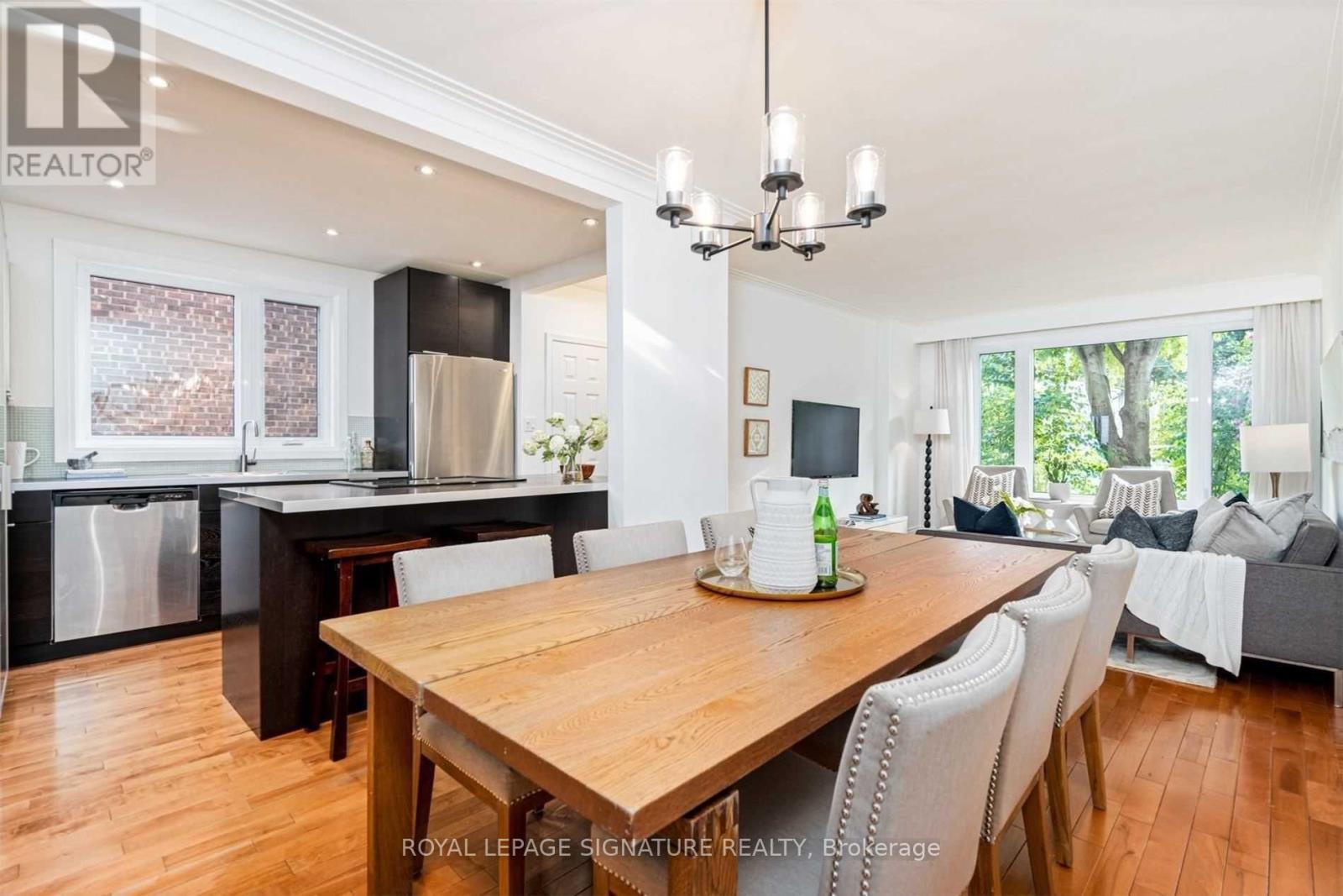 Main - 349 Woodbine Avenue, Toronto, Ontario  M4L 3P5 - Photo 6 - E12412191