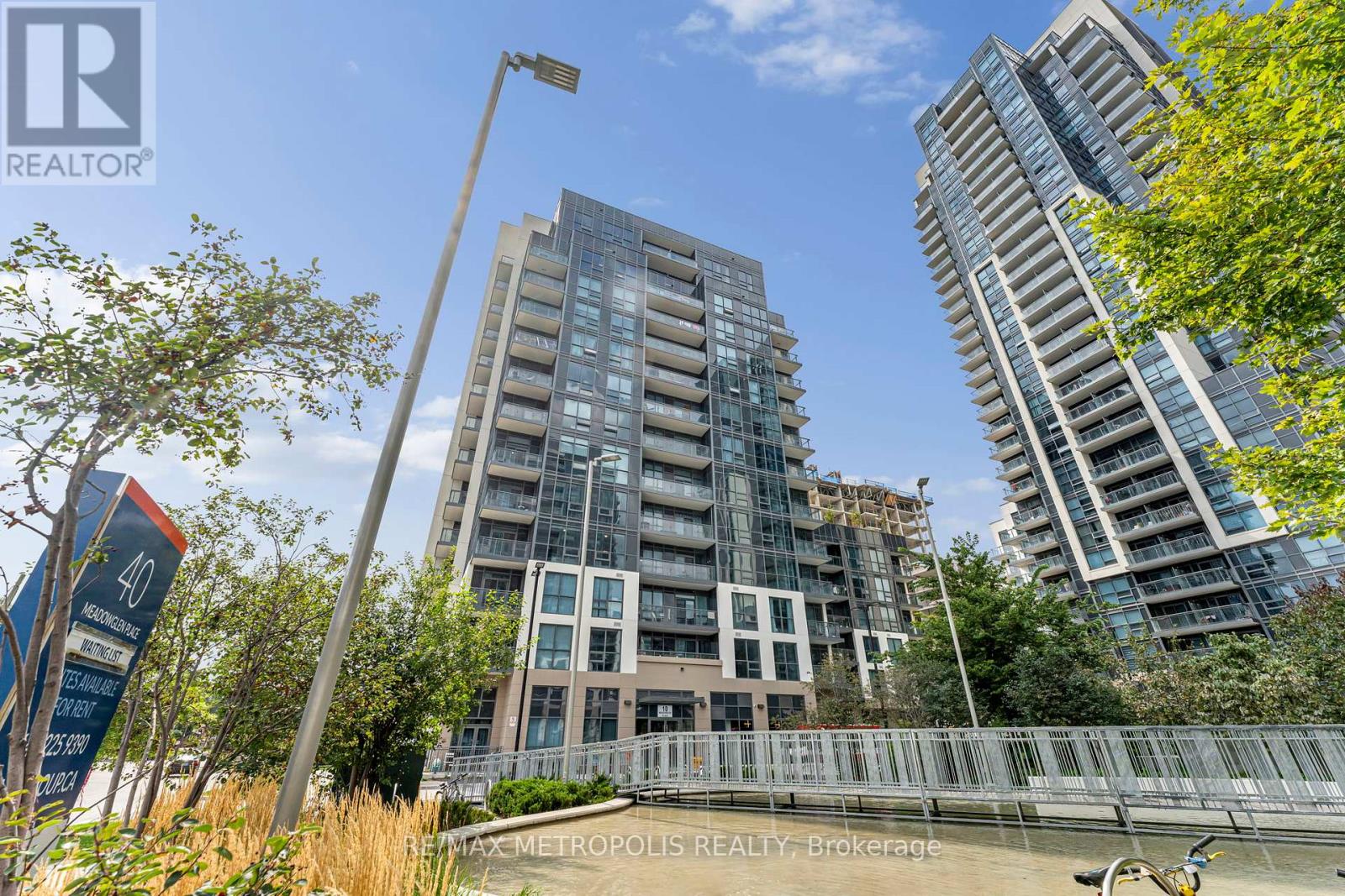 403 - 10 MEADOWGLEN PLACE, Toronto, Ontario