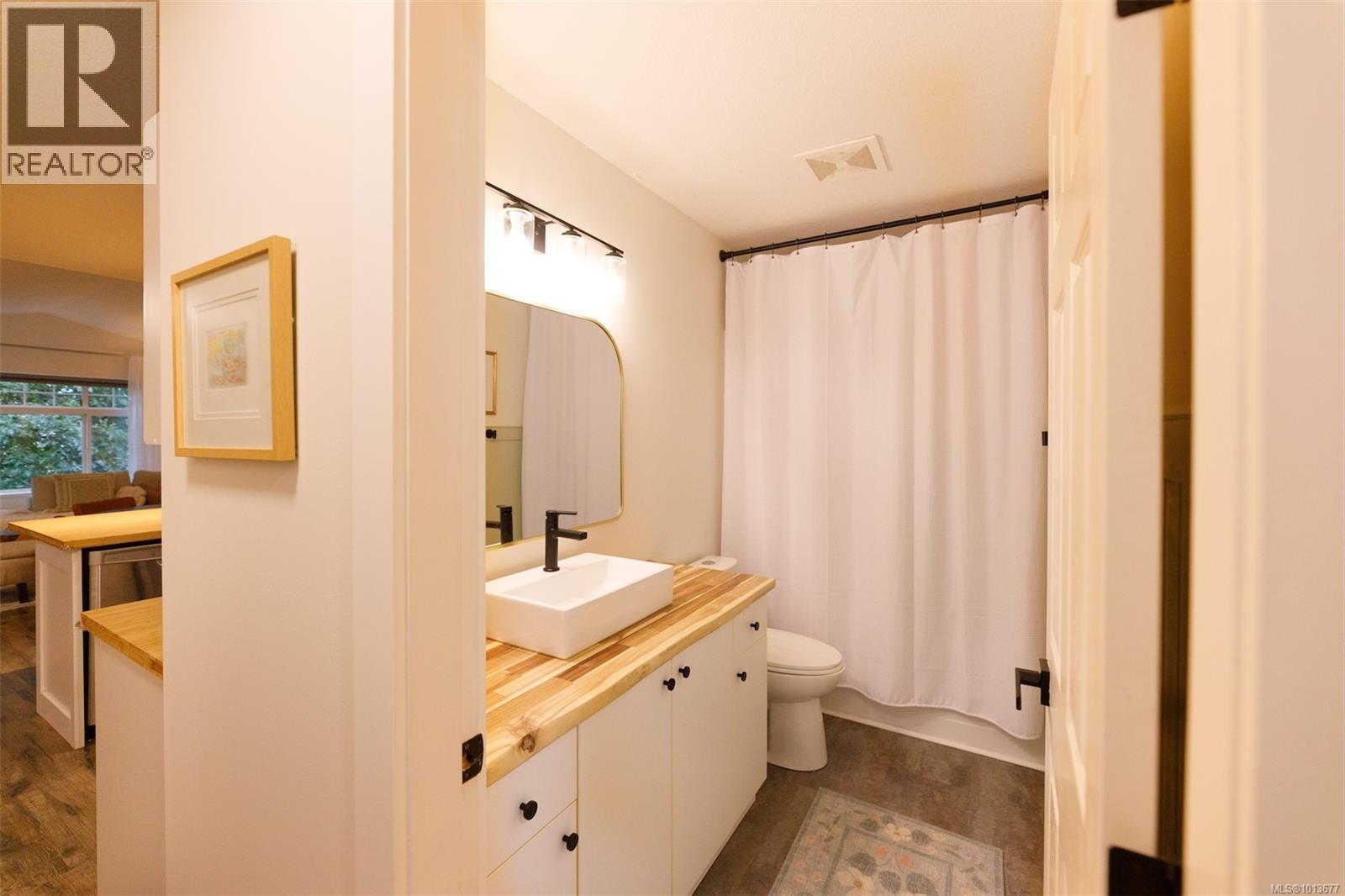 6132b Mcgirr Rd, Nanaimo, British Columbia  V9V 1V1 - Photo 10 - 1013677