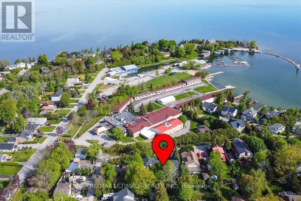 Side Unit B - 50 Pinery Lane, Georgina, Ontario  L0E 1L0 - Photo 3 - N12412172
