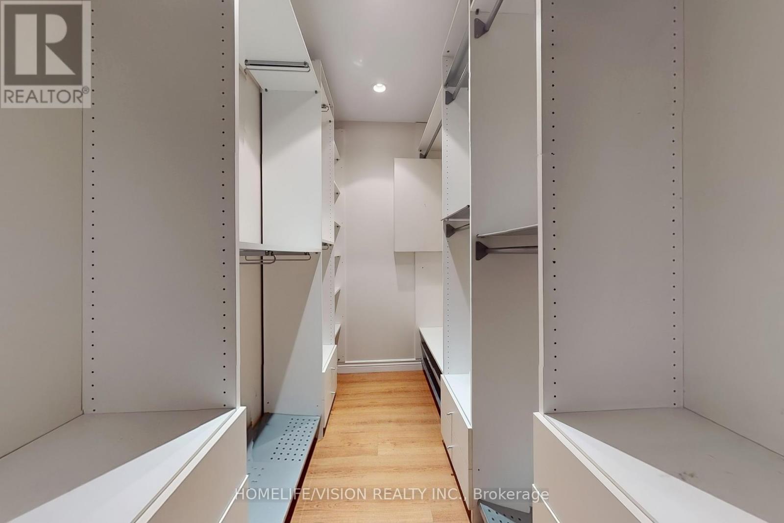 135 Patricia Drive, King, Ontario  L7B 1H3 - Photo 12 - N12412175