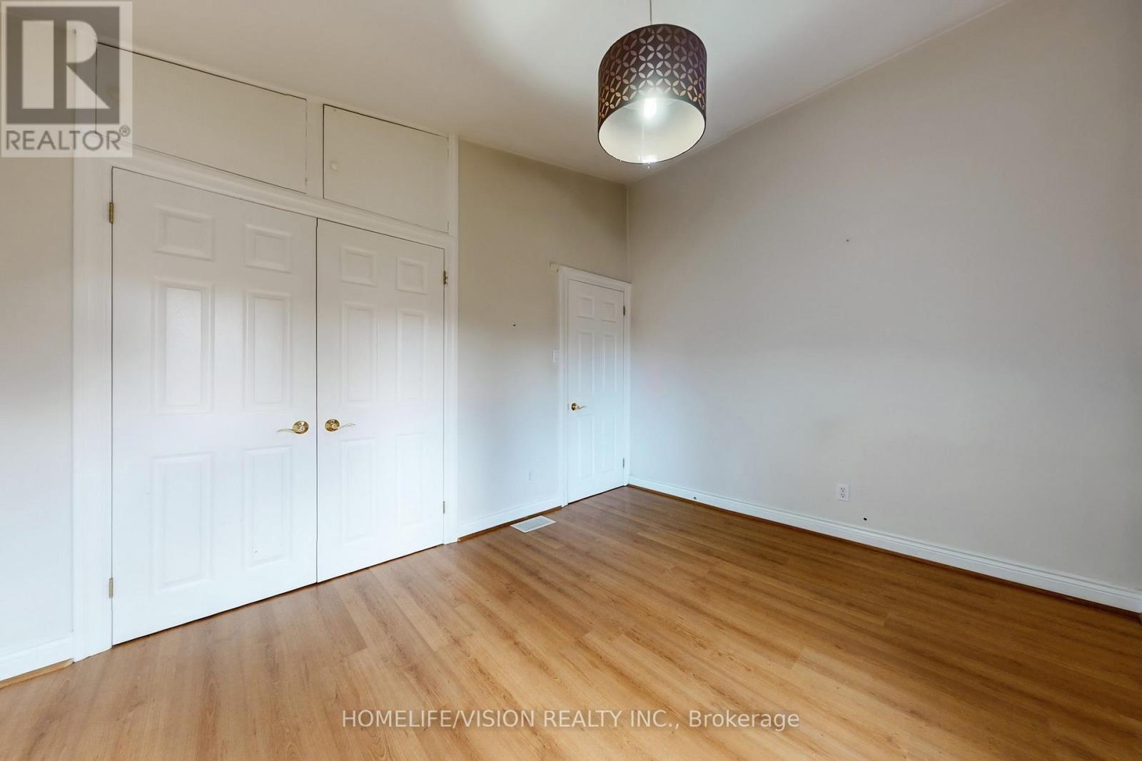 135 Patricia Drive, King, Ontario  L7B 1H3 - Photo 17 - N12412175