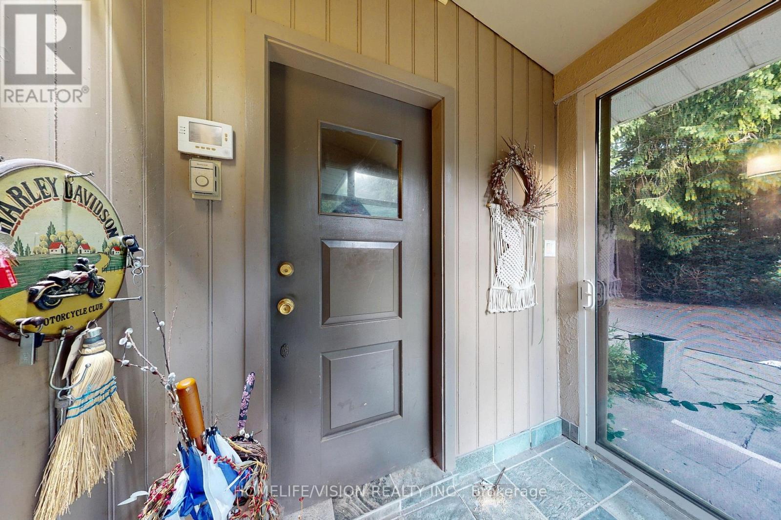 135 Patricia Drive, King, Ontario  L7B 1H3 - Photo 20 - N12412175