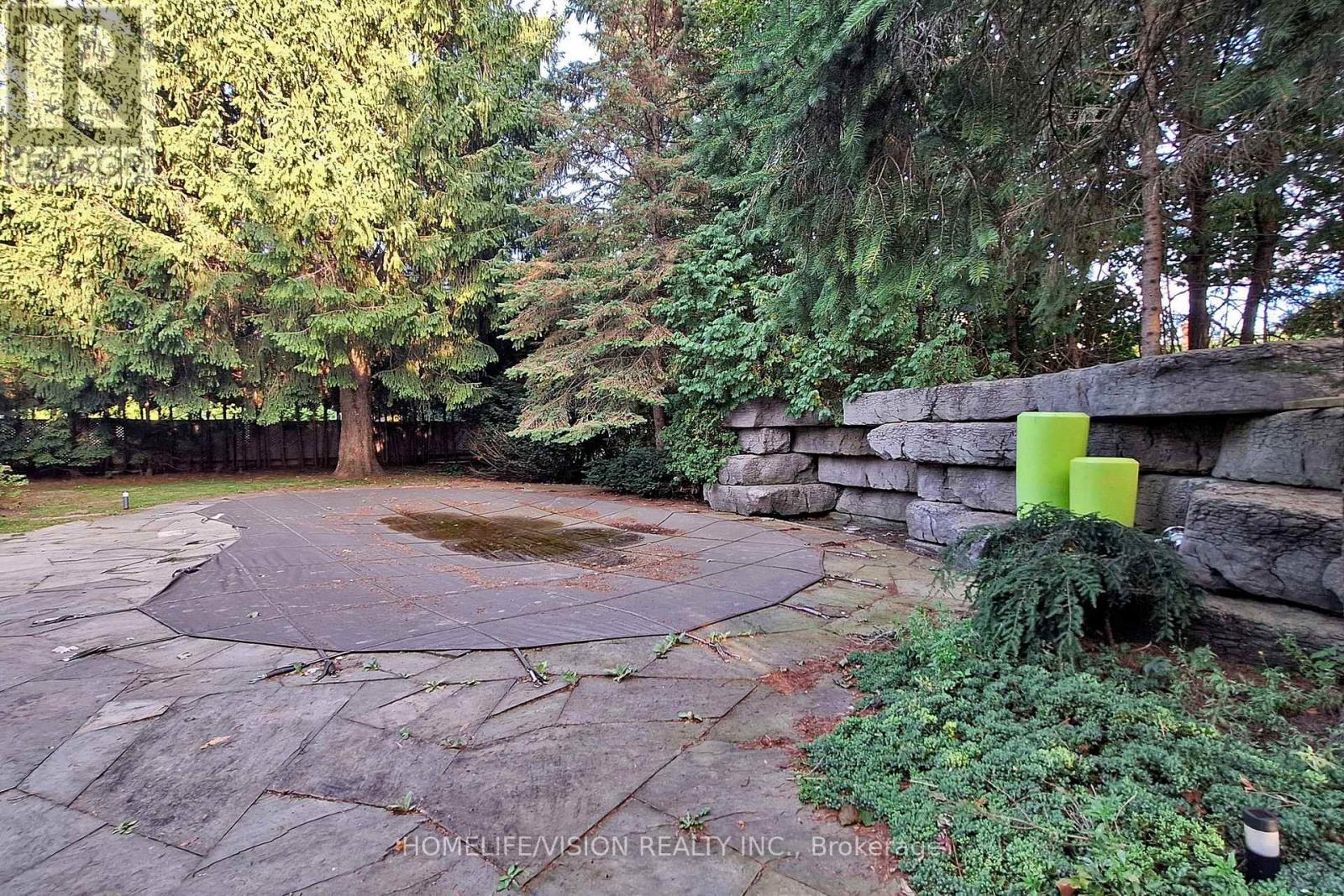 135 Patricia Drive, King, Ontario  L7B 1H3 - Photo 38 - N12412175