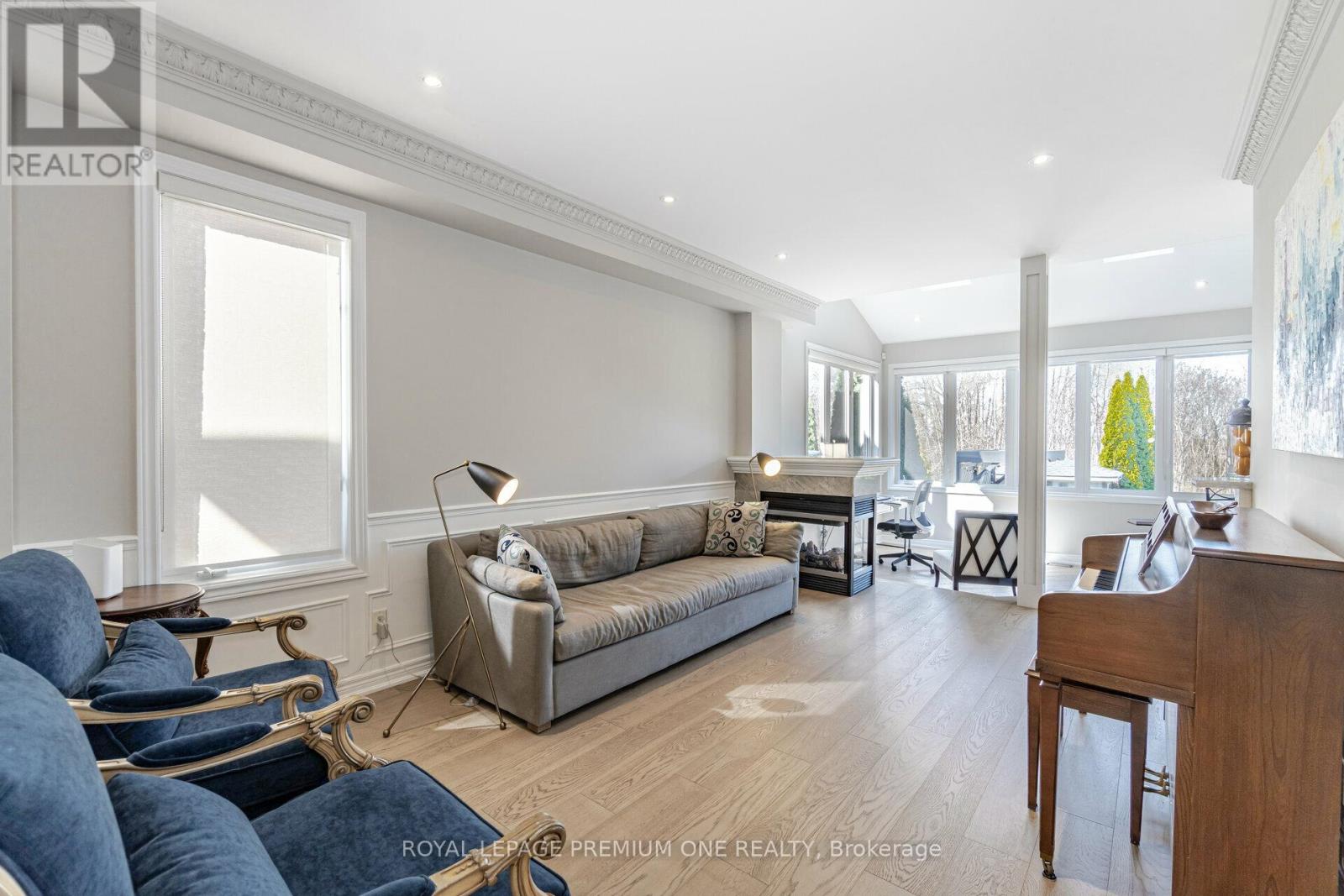 60 Julia Valentina Avenue, Vaughan, Ontario  L4H 1Y9 - Photo 10 - N12412188