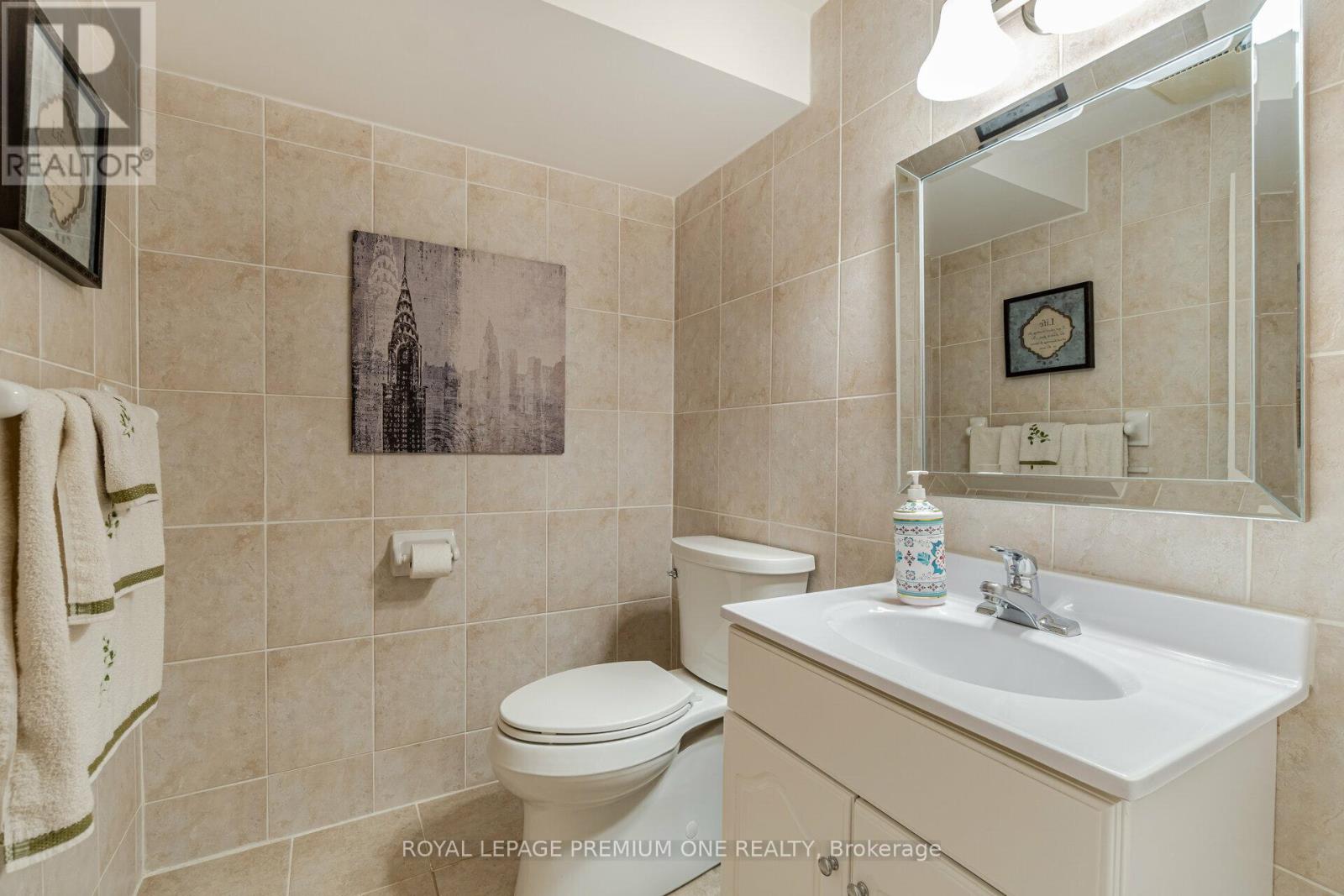 60 Julia Valentina Avenue, Vaughan, Ontario  L4H 1Y9 - Photo 48 - N12412188