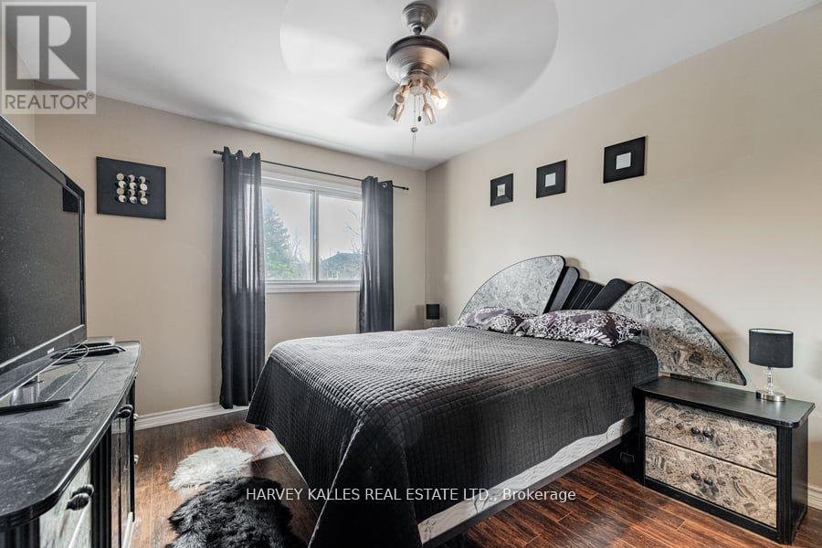 82 Poplar Crescent, Aurora, Ontario  L4G 3L3 - Photo 13 - N12412221