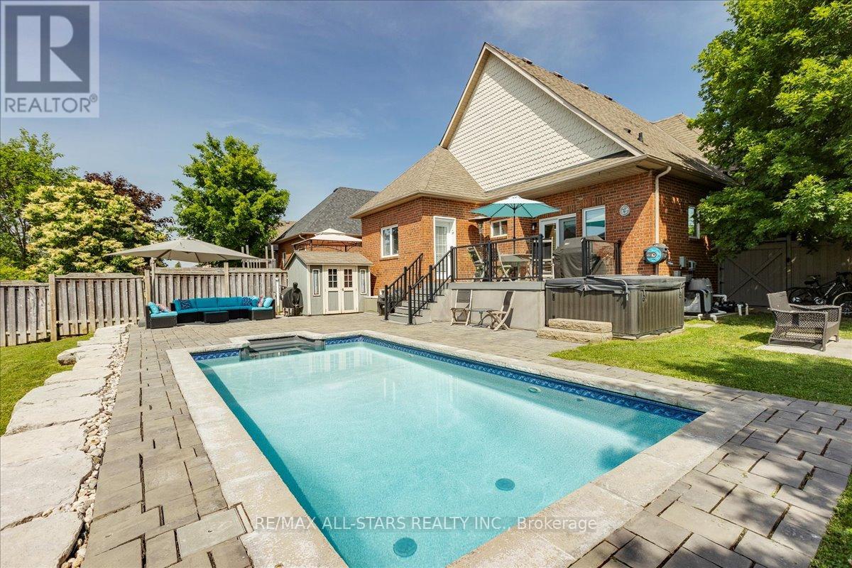98 Bayview Avenue, Georgina, Ontario  L4P 2S9 - Photo 37 - N12412302