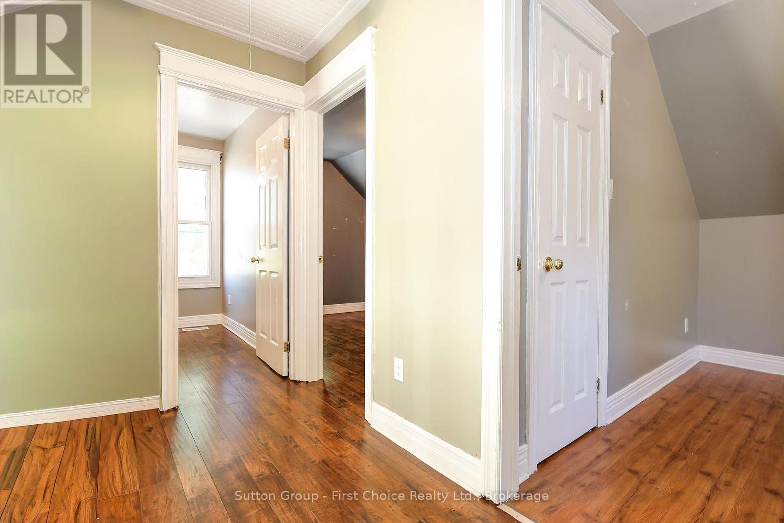 122 Trinity Street, Stratford, Ontario  N5A 4P6 - Photo 30 - X12108759