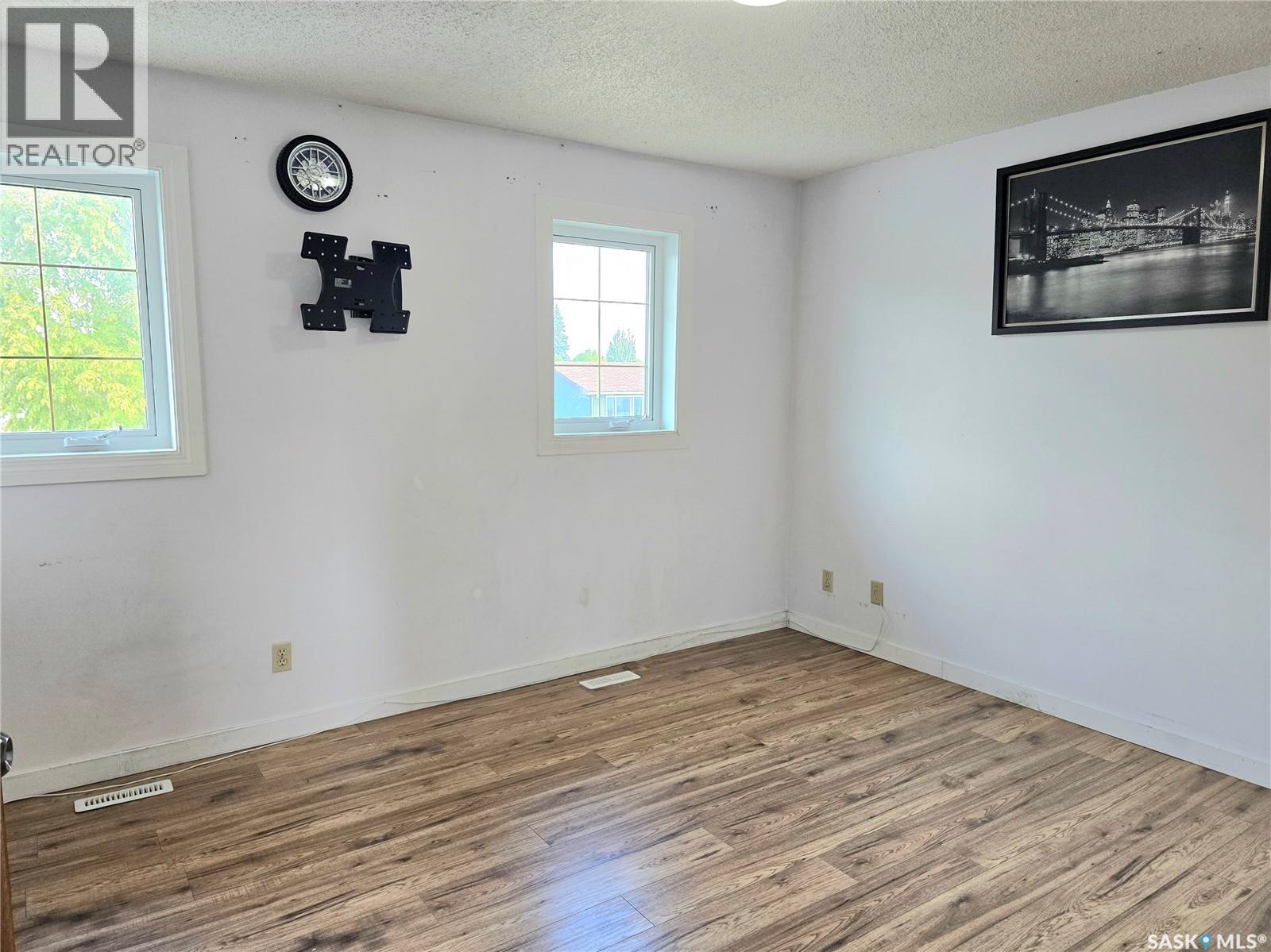 1023 Steeves Avenue, Saskatoon, Saskatchewan  S7L 5N6 - Photo 10 - SK018723