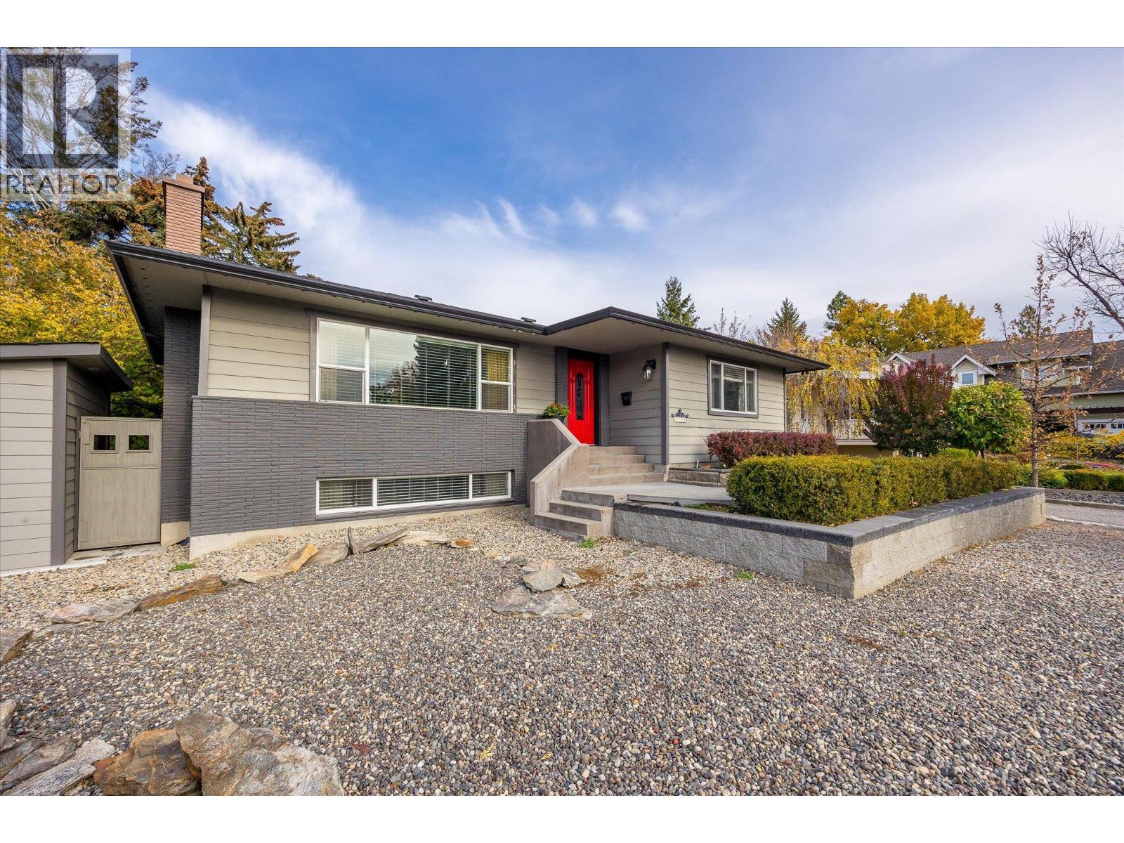1508 Pinehurst Crescent, Kelowna, British Columbia  V1Y 4H9 - Photo 2 - 10363188