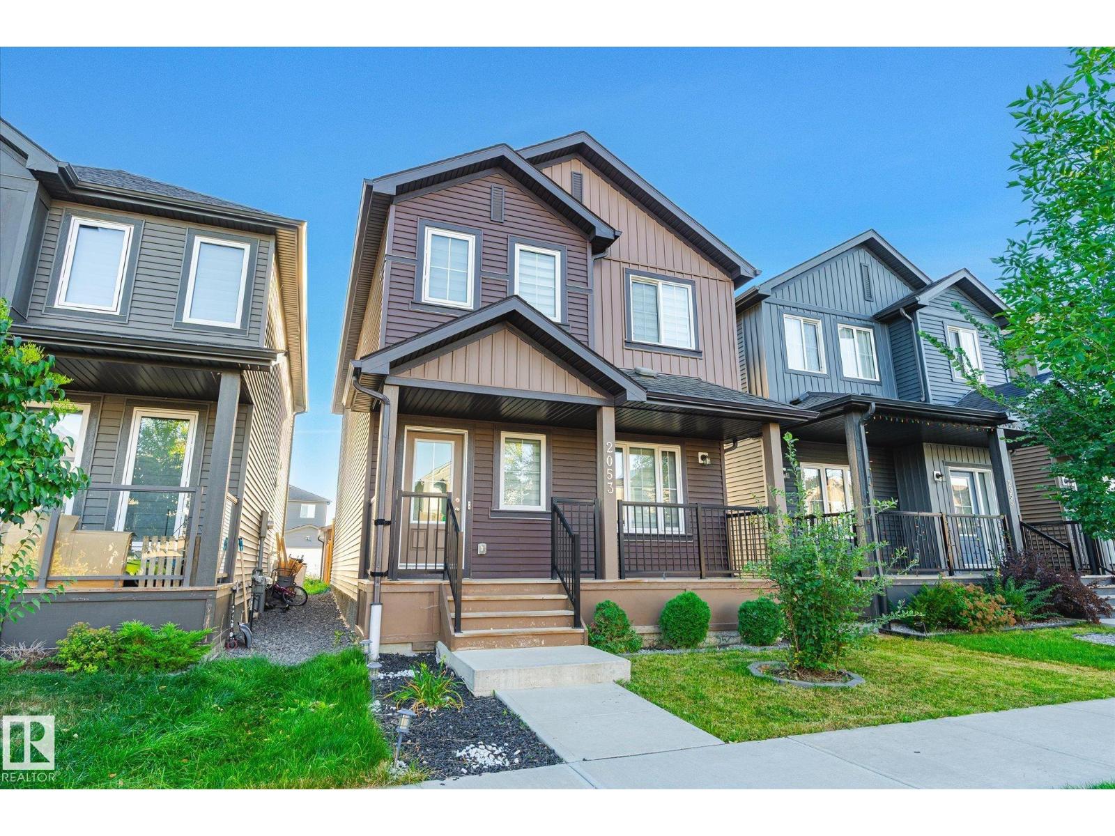 2053 GRAYDON HILL CR SW, Edmonton, Alberta