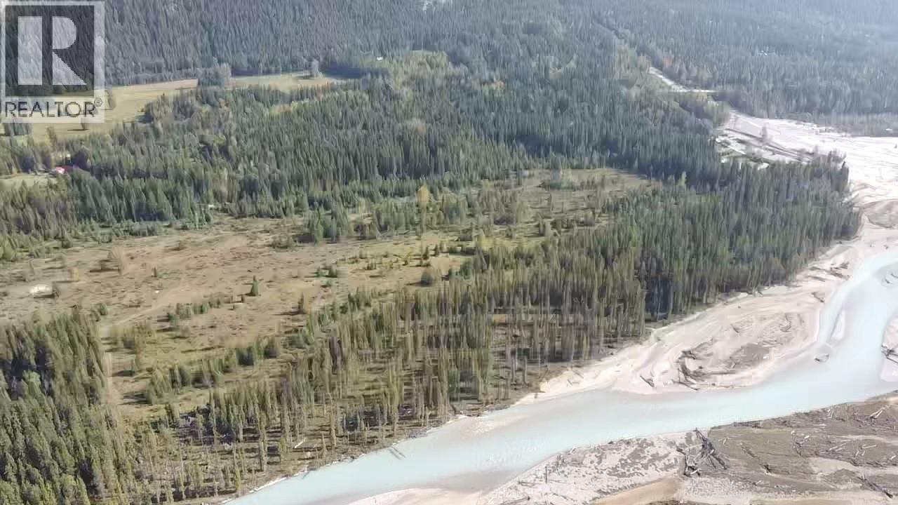 2237 Blaeberry Road, Golden, British Columbia