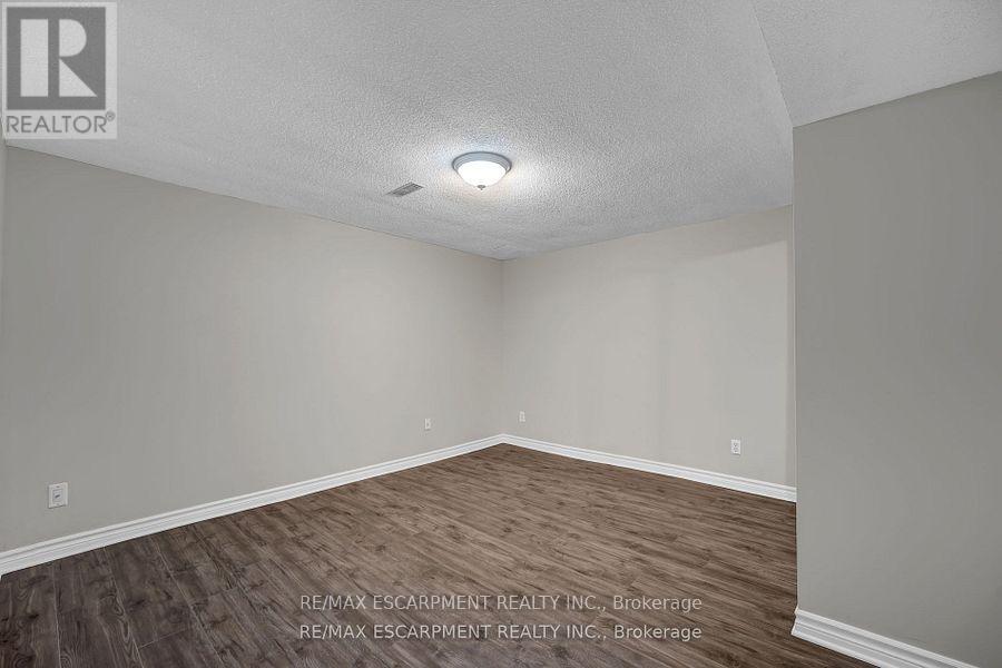 1157 Charminster Crescent, Mississauga, Ontario  L5V 1P9 - Photo 30 - W12412174