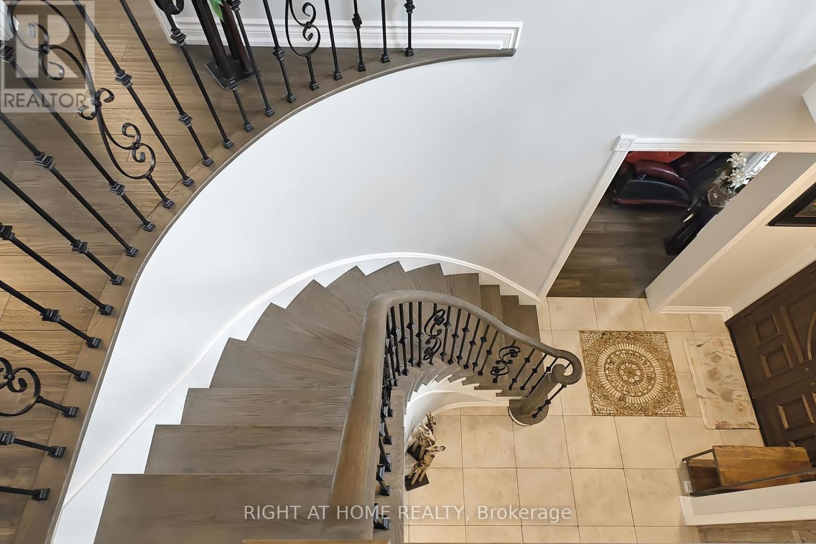 4 Peggy Anne Cove, Brampton, Ontario  L6S 5E4 - Photo 21 - W12412205