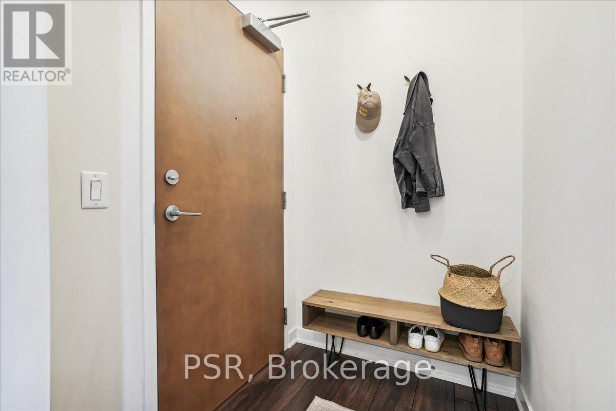 211 - 320 Plains Road E, Burlington, Ontario  L7T 0C1 - Photo 6 - W12412209