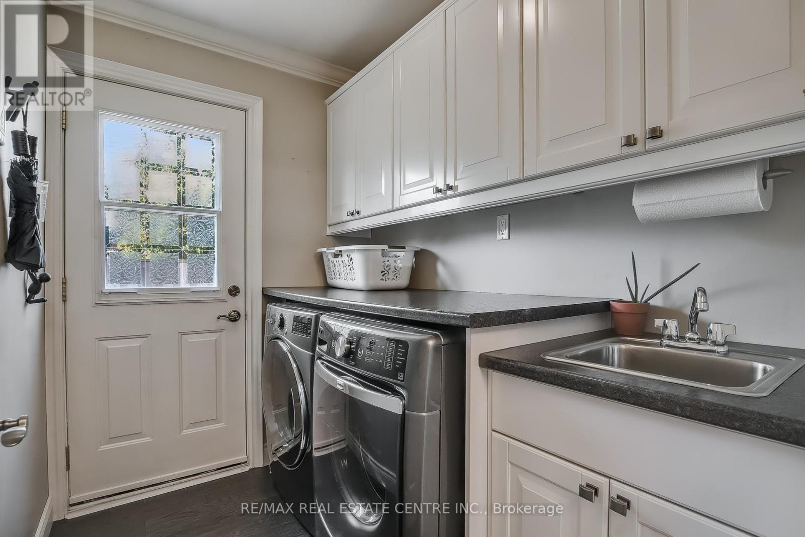 820 Hemlock Drive, Milton, Ontario  L9T 3V5 - Photo 20 - W12412231