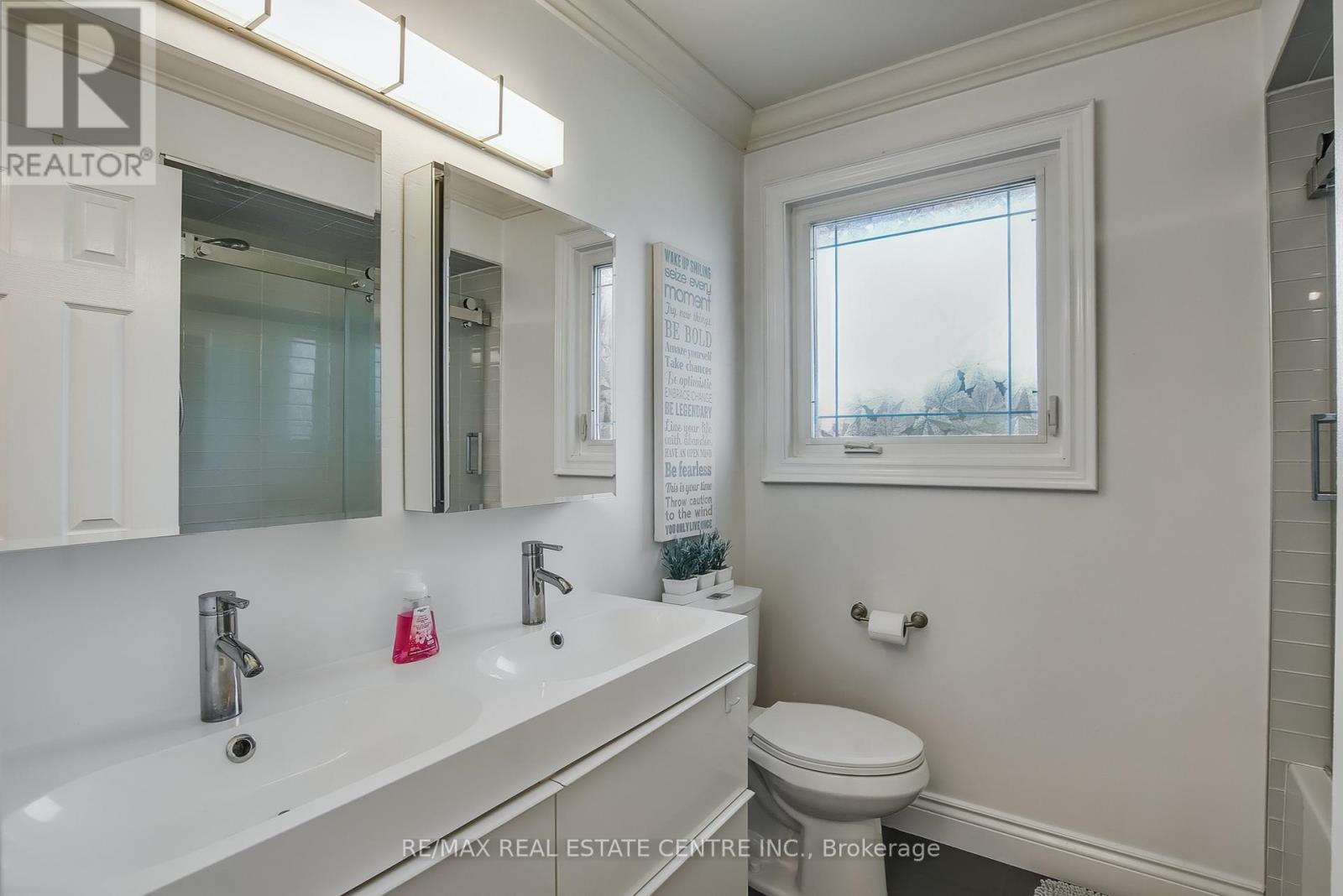 820 Hemlock Drive, Milton, Ontario  L9T 3V5 - Photo 28 - W12412231